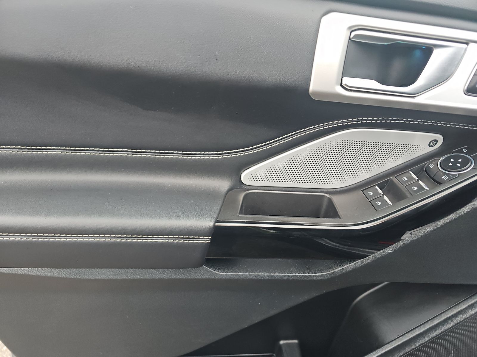 2023 Ford Explorer ST AWD