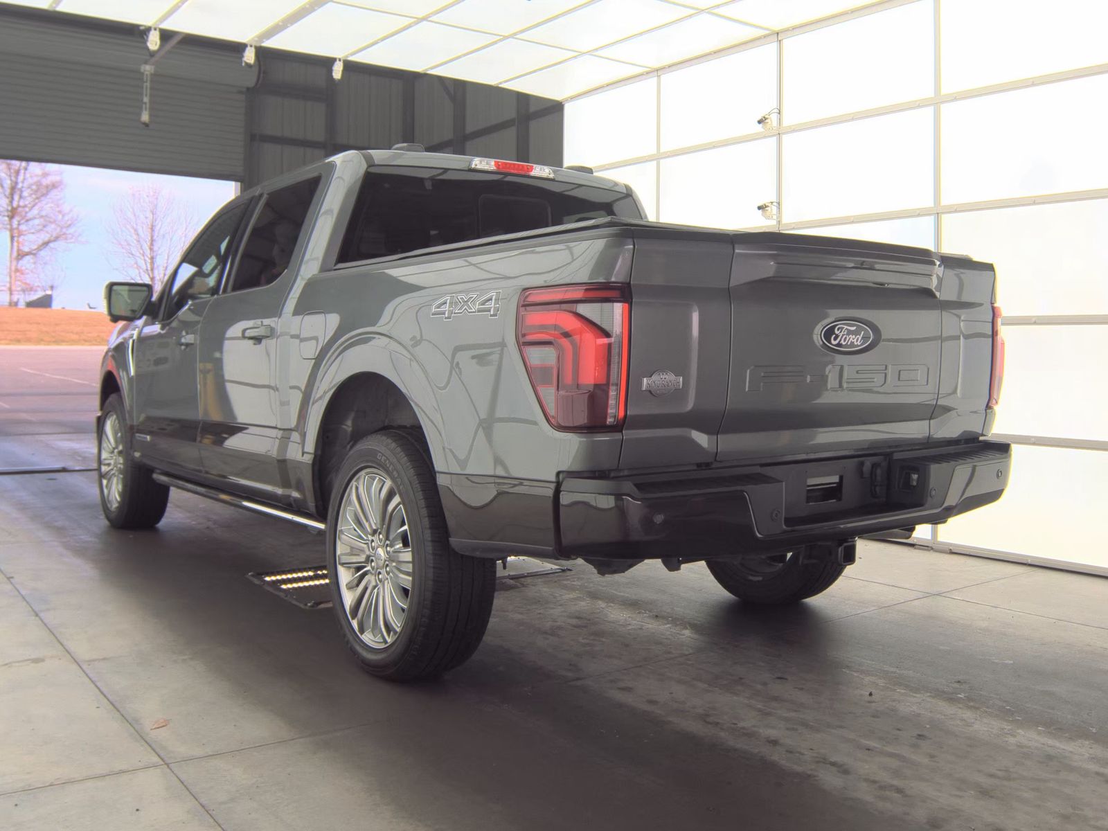 2024 Ford F-150 Hybrid King Ranch AWD