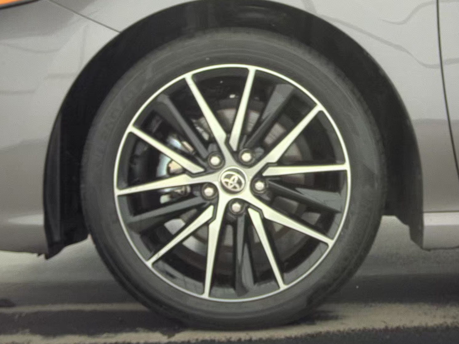 2024 Toyota Camry SE FWD