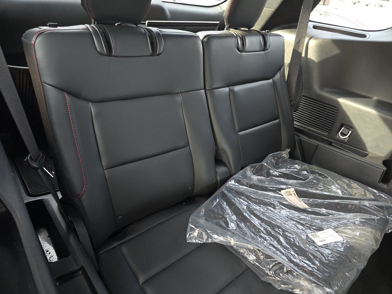 2025 Ford Explorer ST-Line AWD