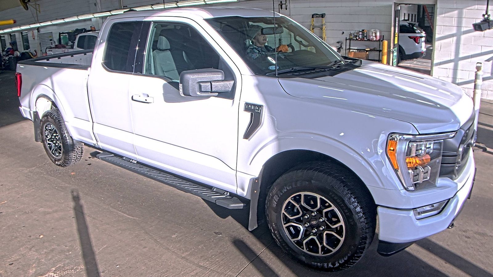 2022 Ford F-150 XLT AWD