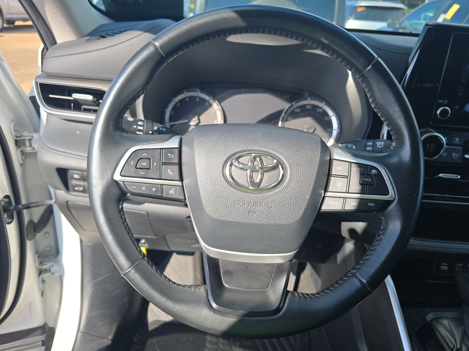 2023 Toyota Highlander LE FWD