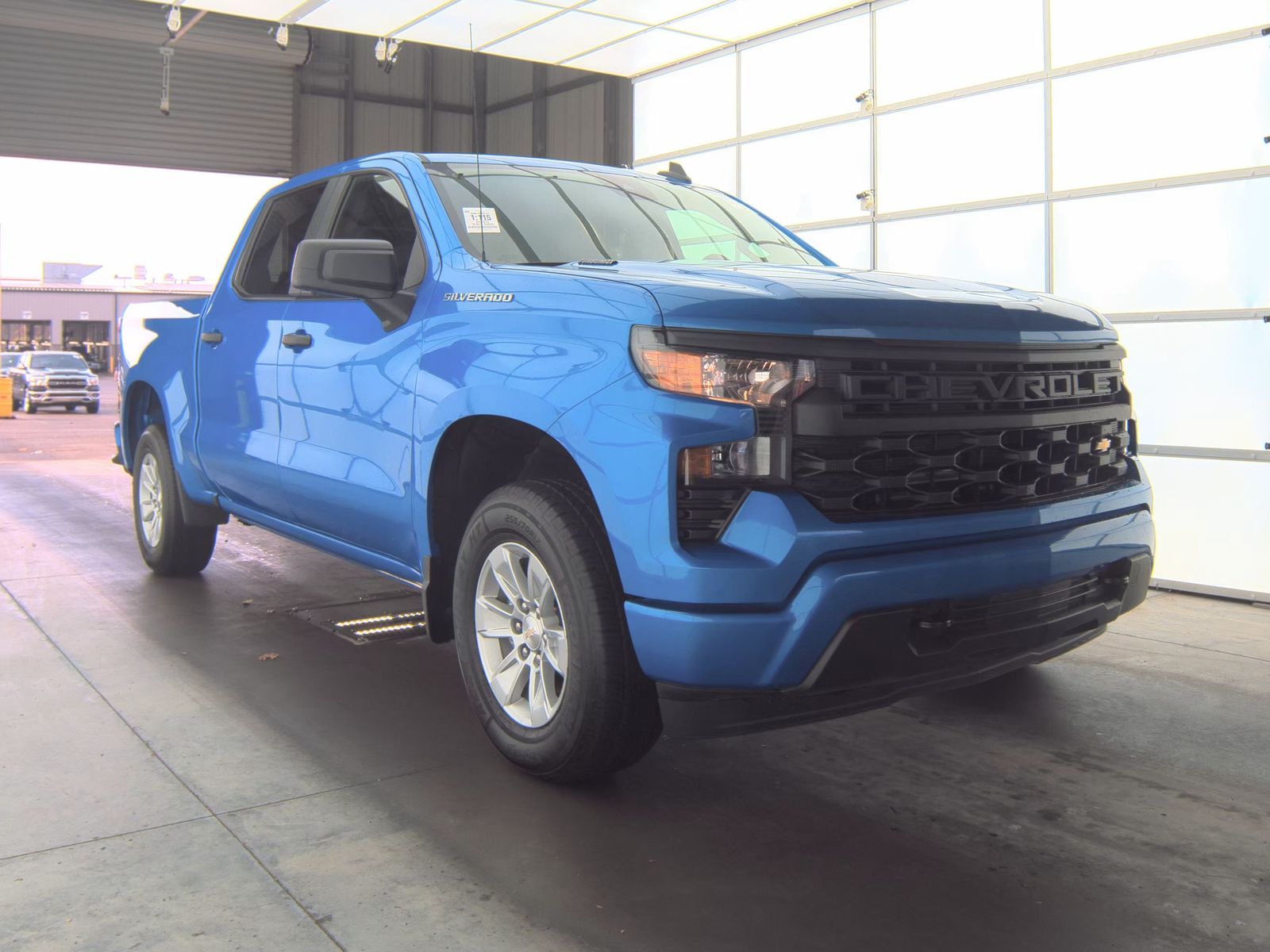 2025 Chevrolet Silverado 1500 Custom AWD