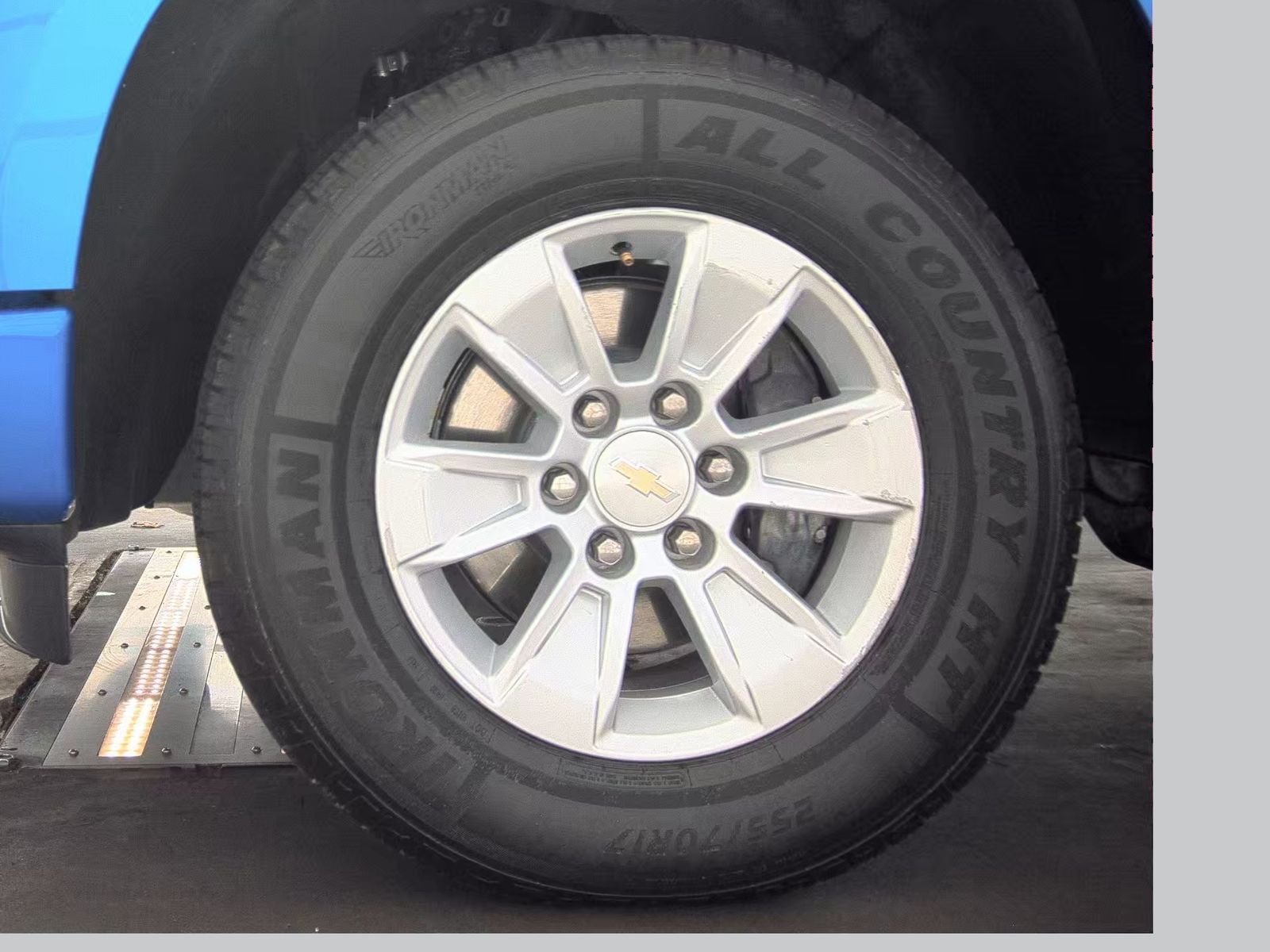 2025 Chevrolet Silverado 1500 Custom AWD