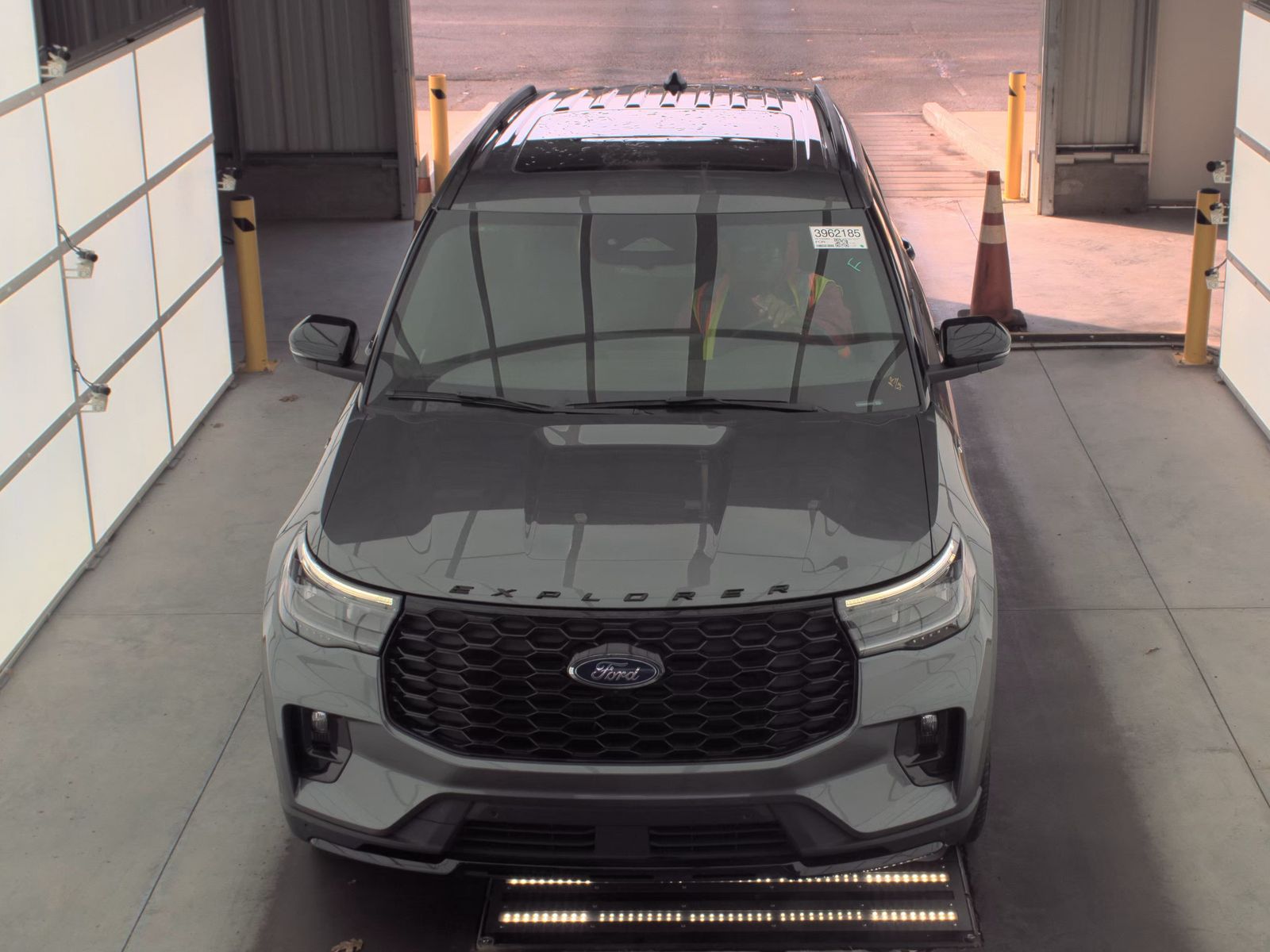 2025 Ford Explorer ST-Line AWD