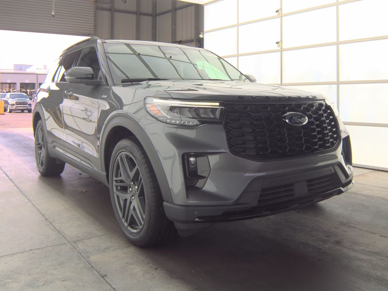 2025 Ford Explorer ST-Line AWD