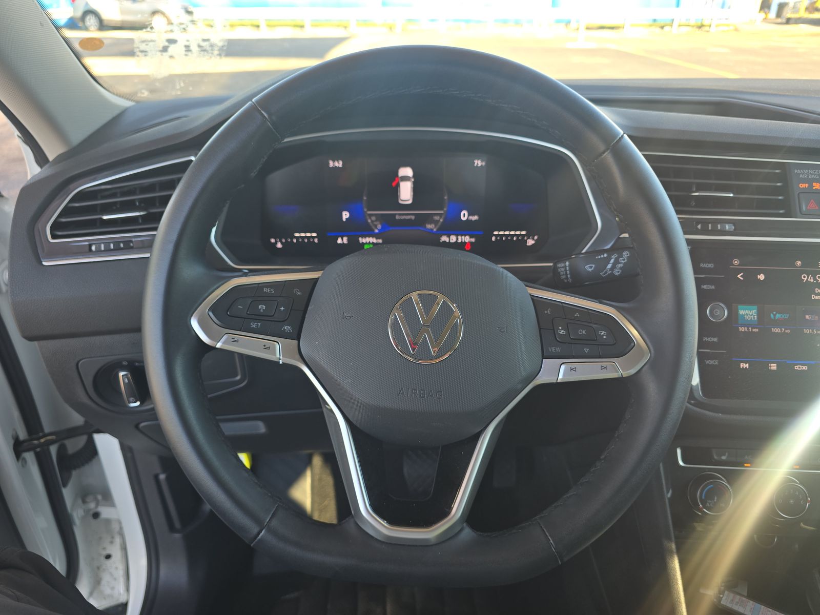 2024 Volkswagen Tiguan 2.0T SE FWD