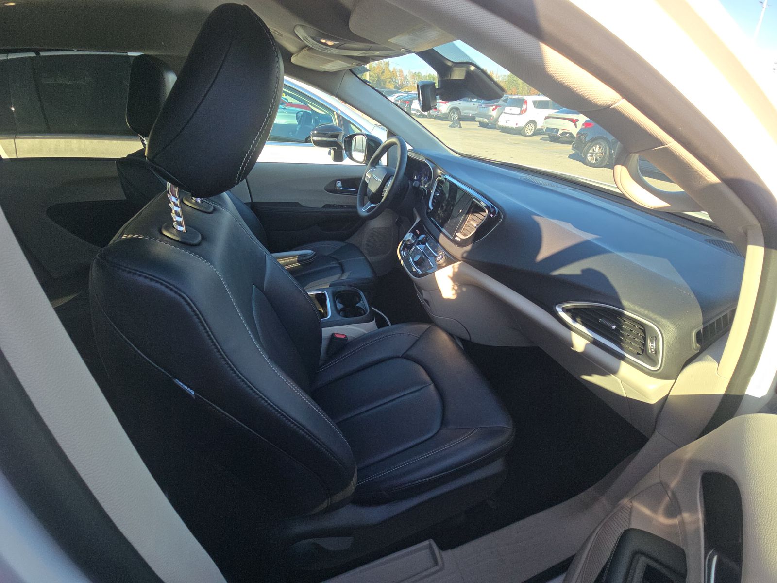 2024 Chrysler Pacifica Touring L FWD