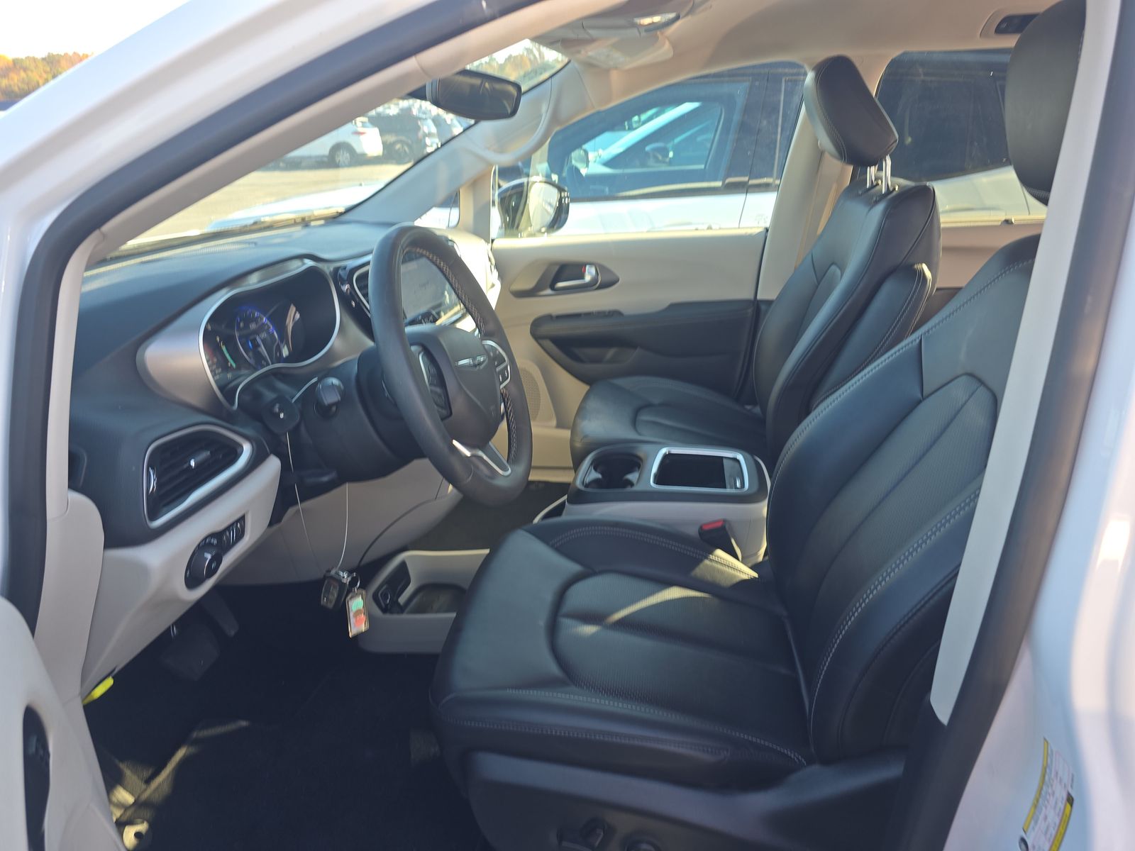 2024 Chrysler Pacifica Touring L FWD