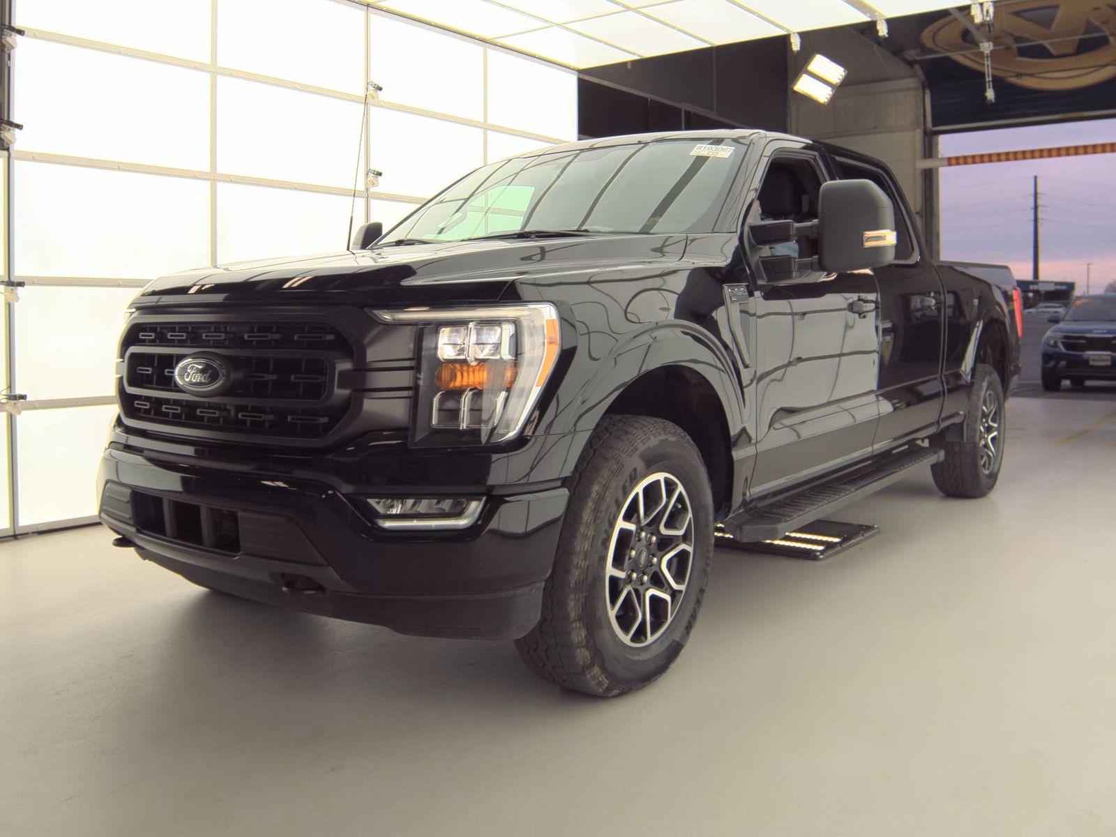 2023 Ford F-150 XLT AWD