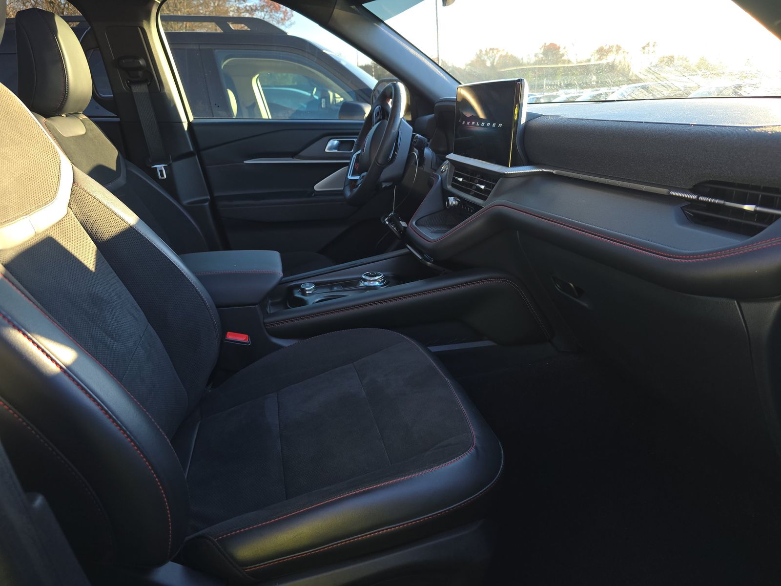 2025 Ford Explorer ST AWD