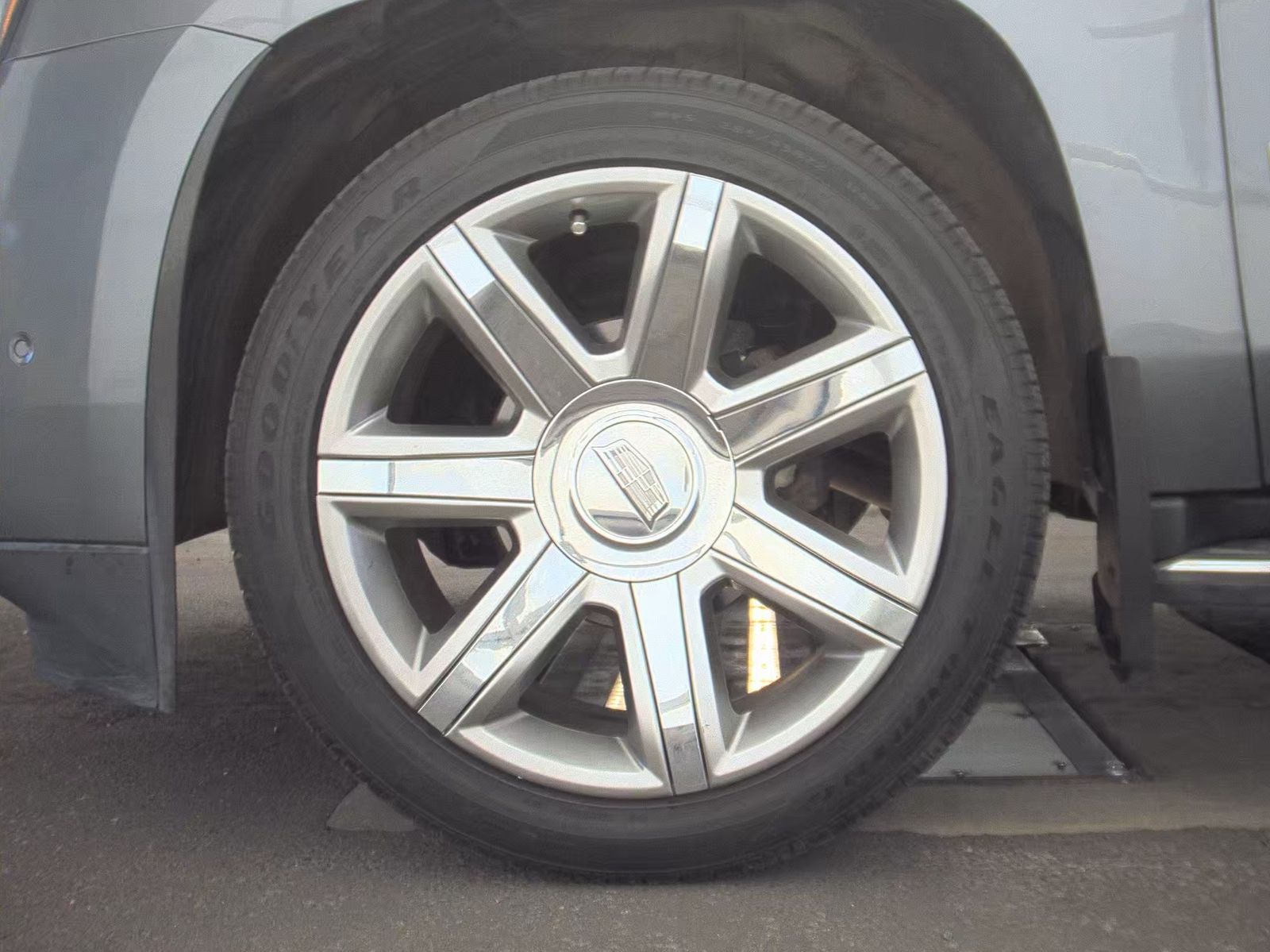 2020 Cadillac Escalade ESV Luxury AWD