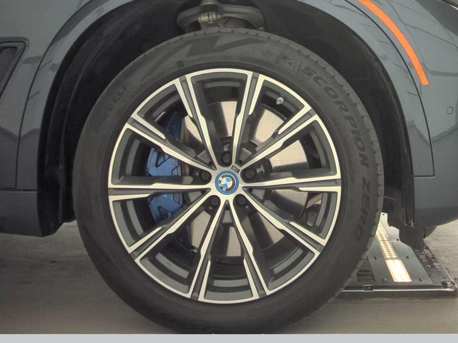 2022 BMW X5 xDrive45e AWD