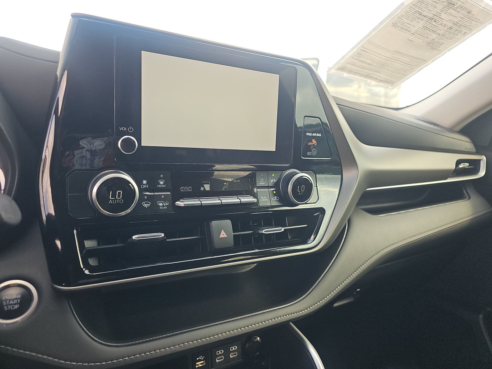 2024 Toyota Highlander LE AWD