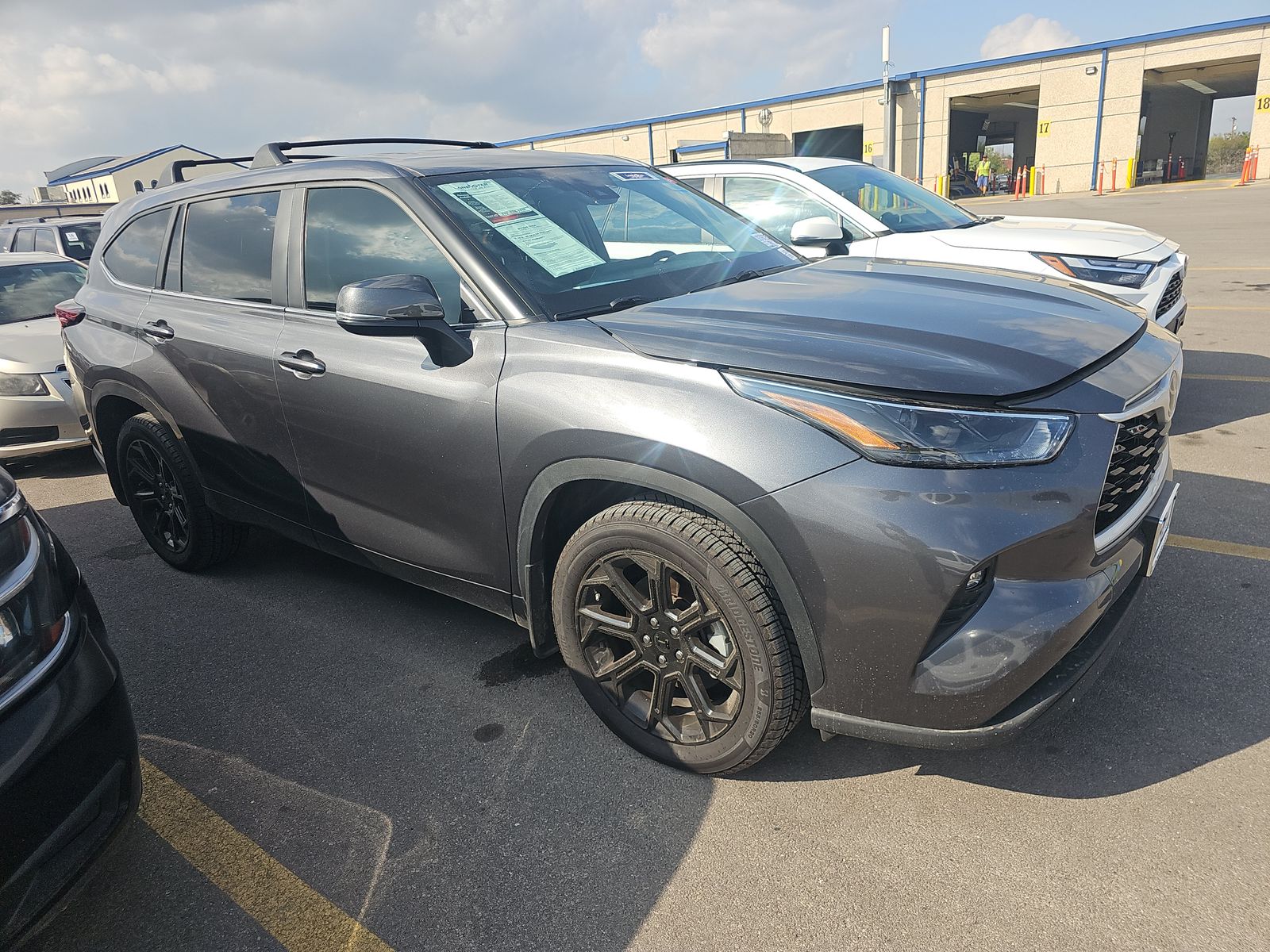 2024 Toyota Highlander LE AWD
