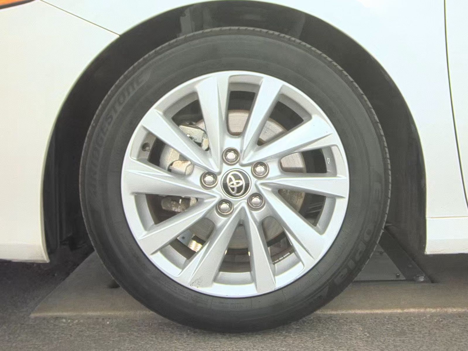 2024 Toyota Camry LE FWD