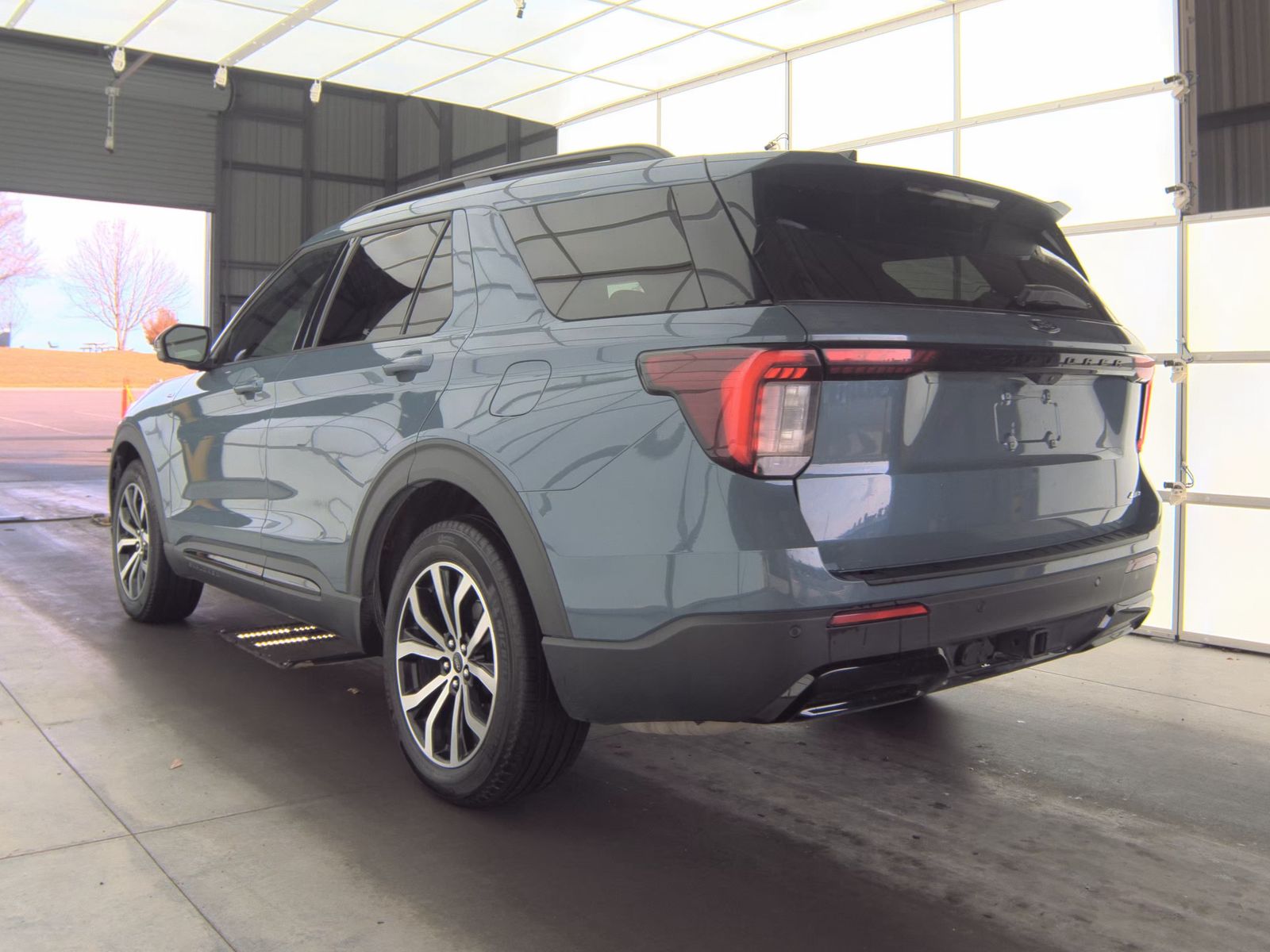 2025 Ford Explorer ST-Line AWD