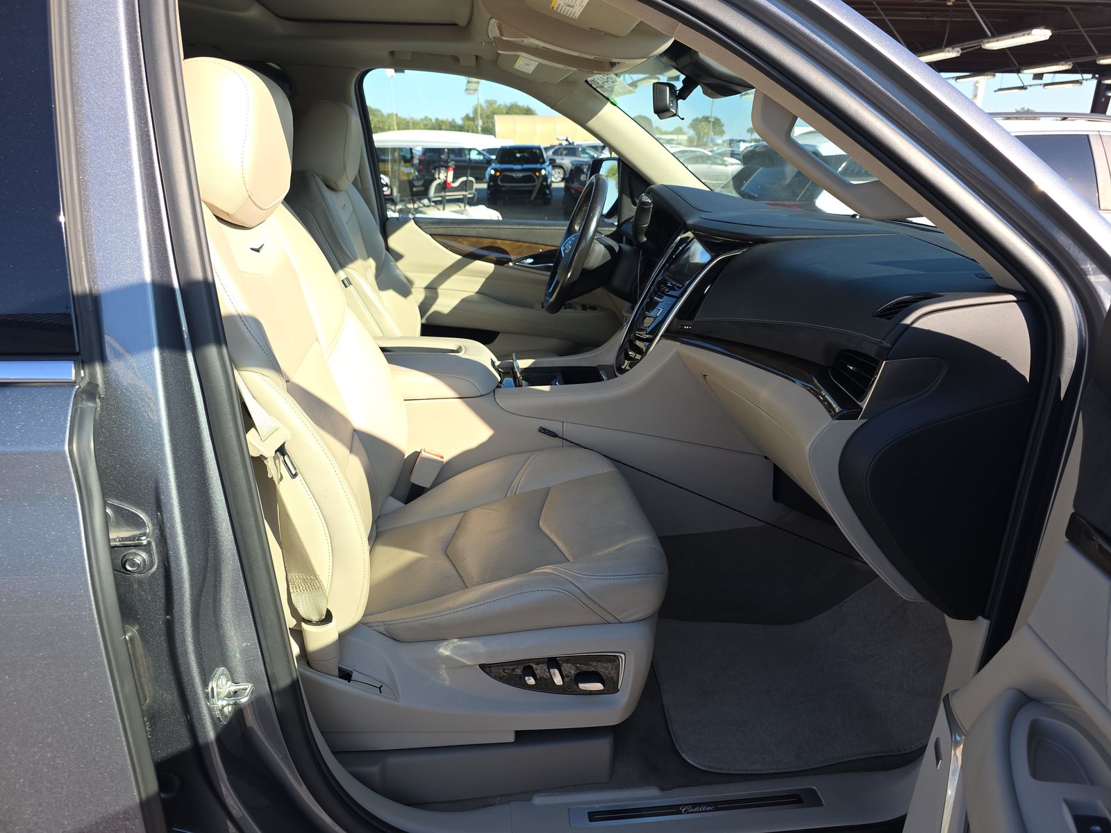 2020 Cadillac Escalade ESV Luxury AWD