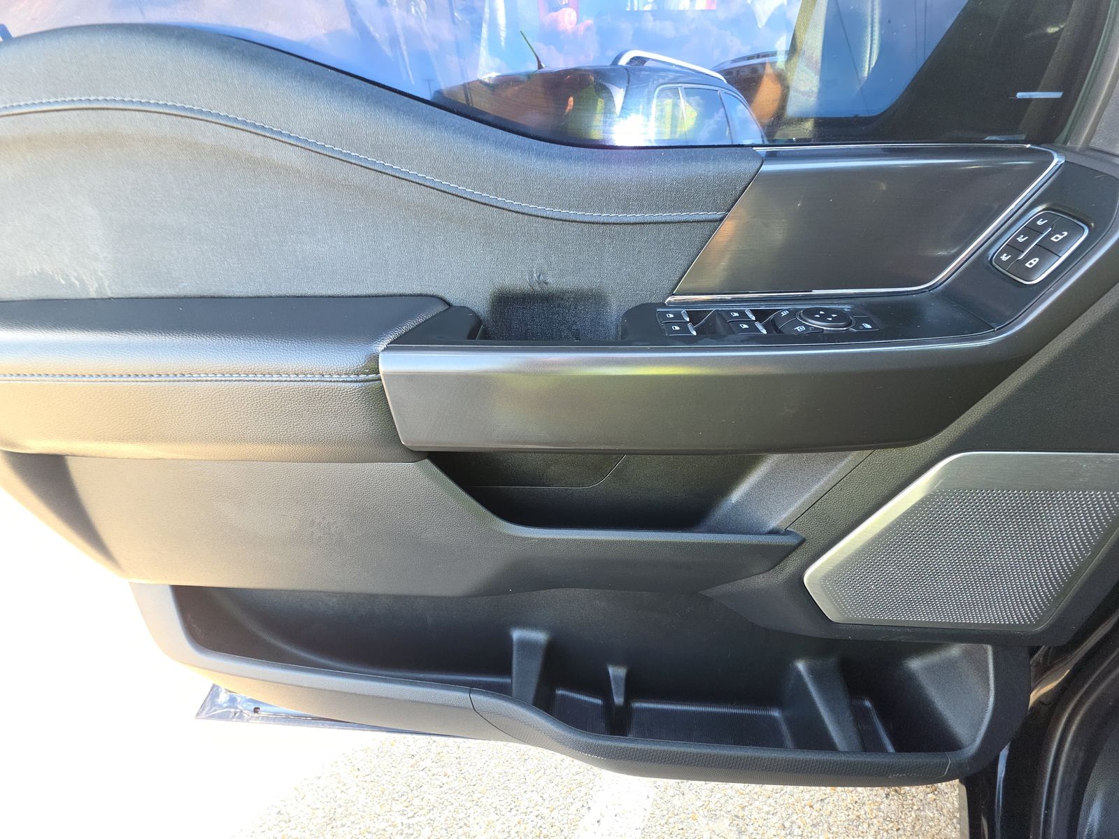 2024 Ford F-150 Lariat AWD