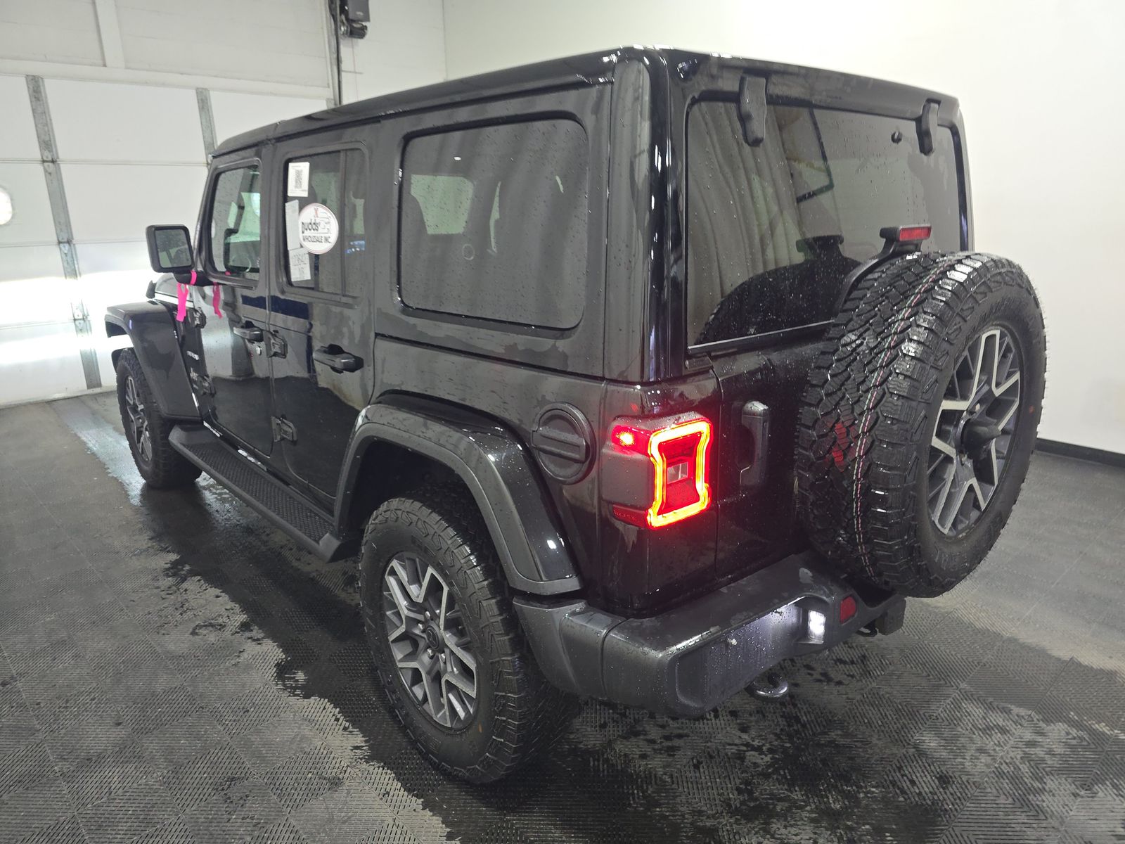 2024 Jeep Wrangler Sahara AWD