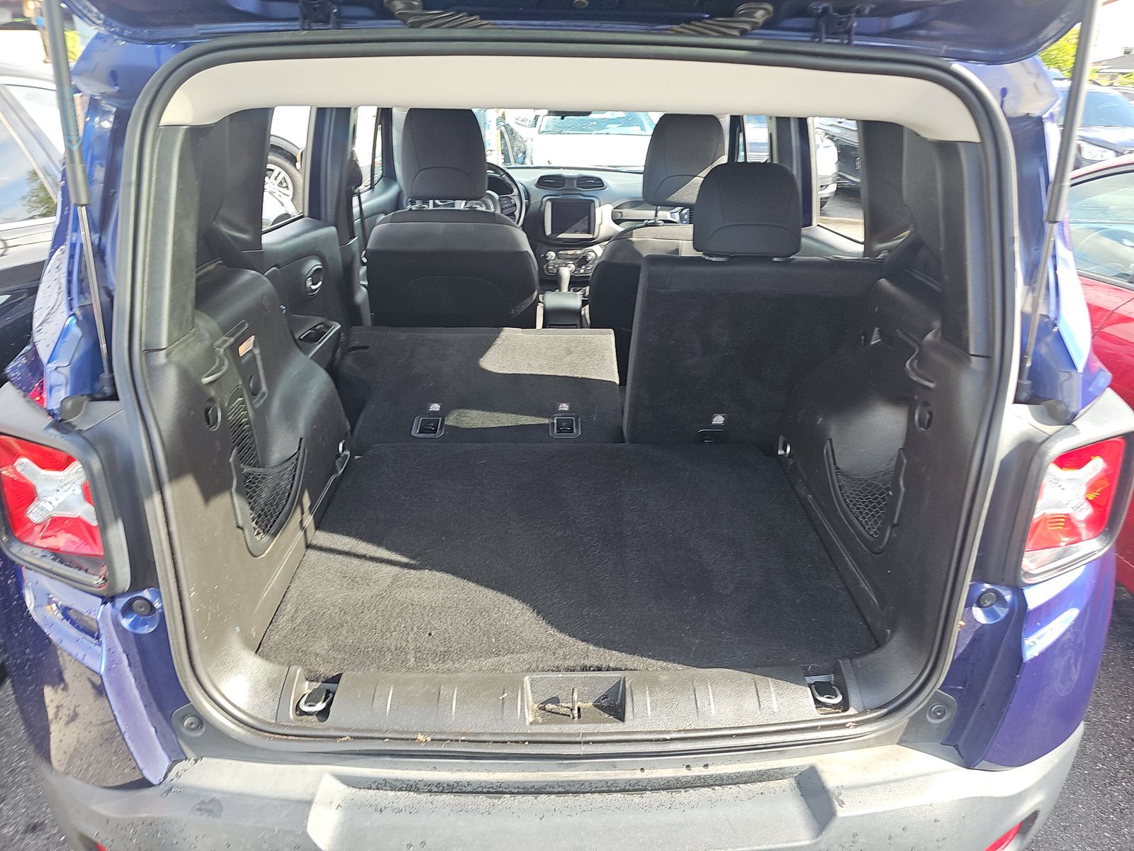 2019 Jeep Renegade Latitude Altitude Edition AWD