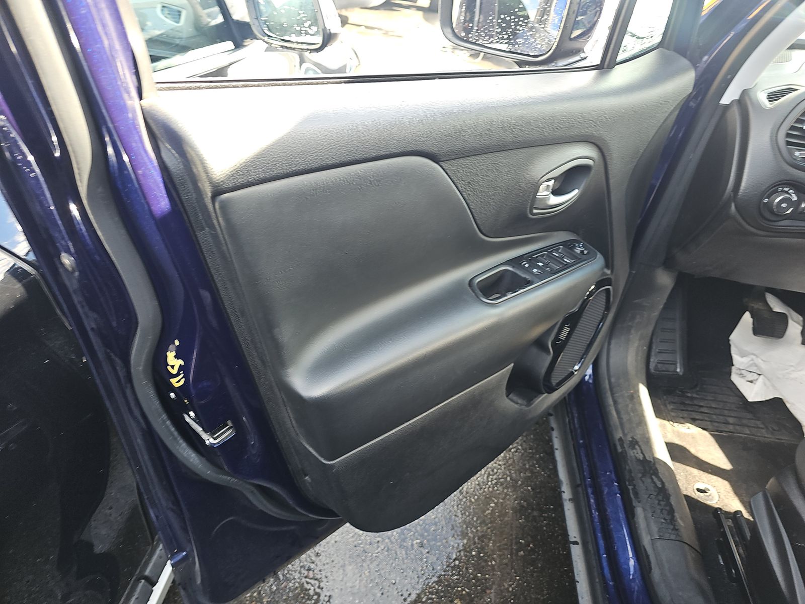 2019 Jeep Renegade Latitude Altitude Edition AWD