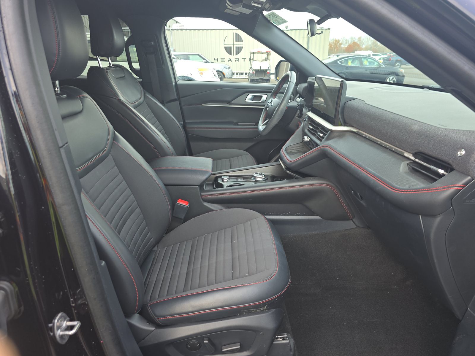 2025 Ford Explorer ST-Line AWD