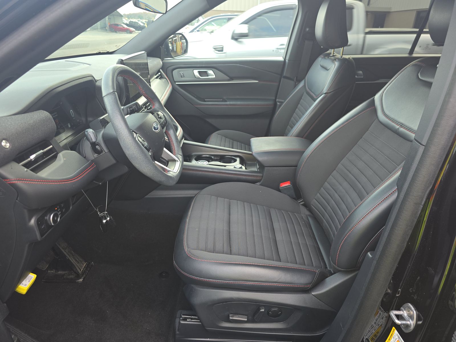 2025 Ford Explorer ST-Line AWD