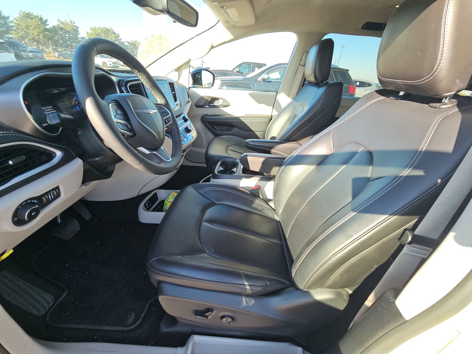 2024 Chrysler Pacifica Hybrid Select FWD