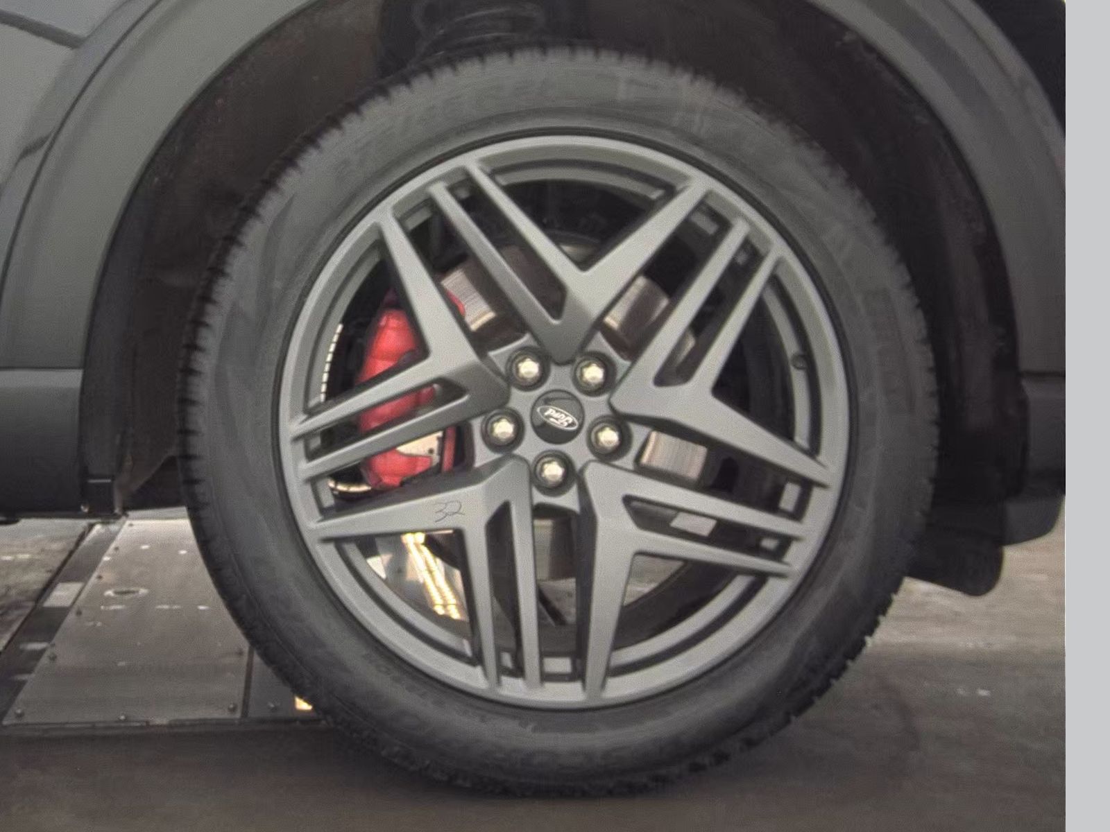 2025 Ford Explorer ST-Line AWD