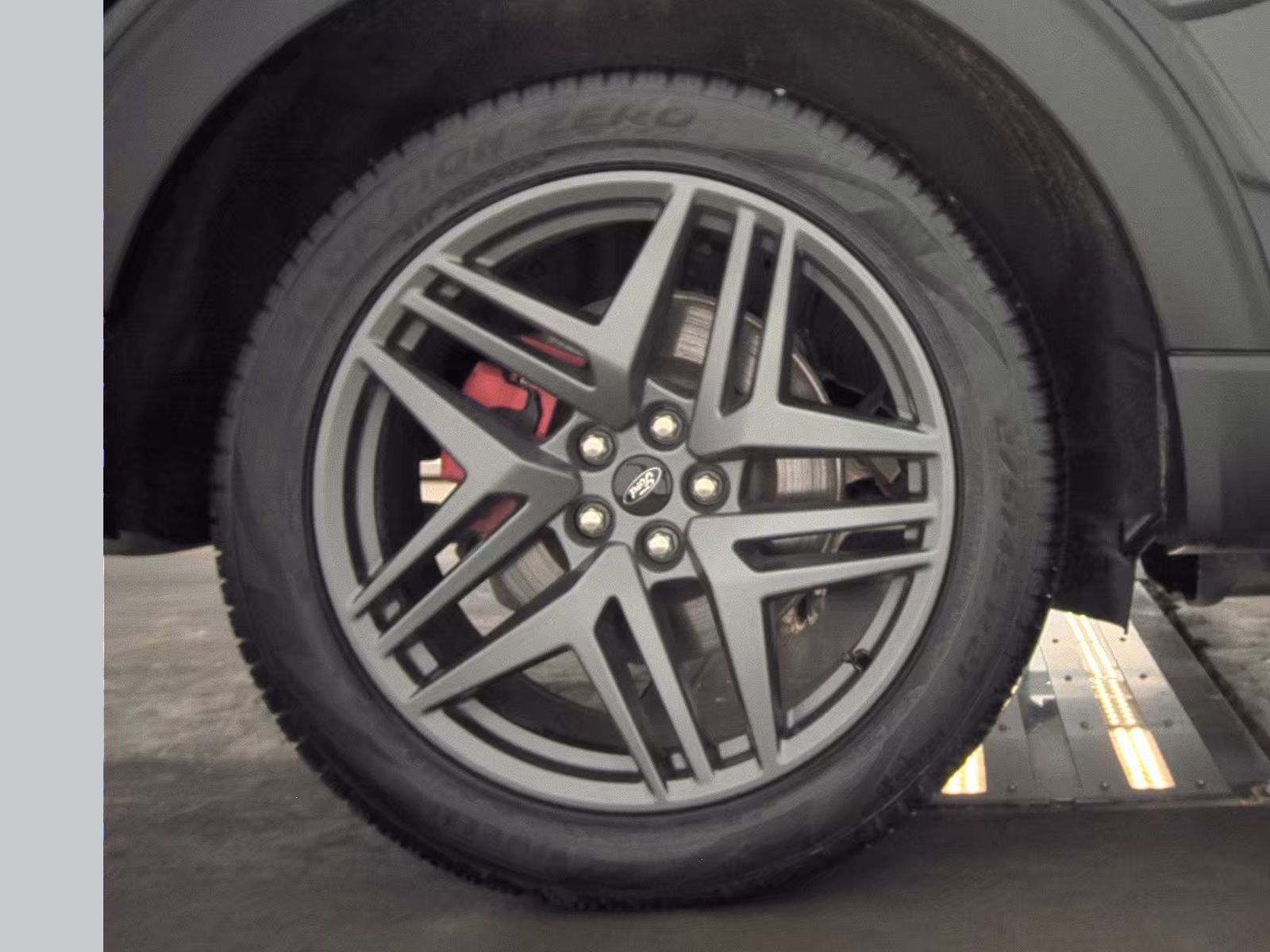 2025 Ford Explorer ST-Line AWD