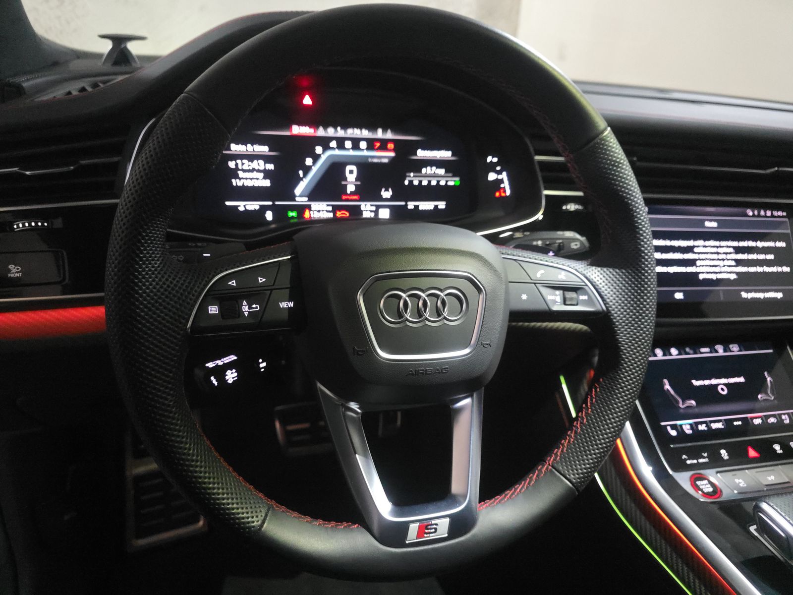 2025 Audi SQ8 Prestige AWD