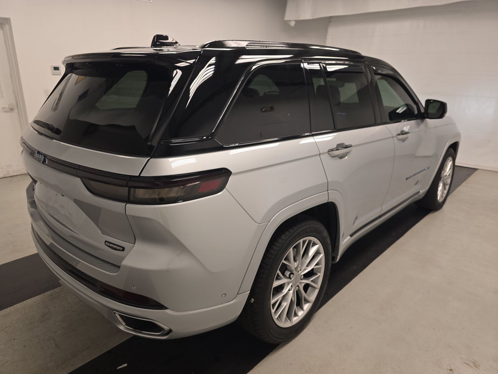 2023 Jeep Grand Cherokee 4xe Summit AWD