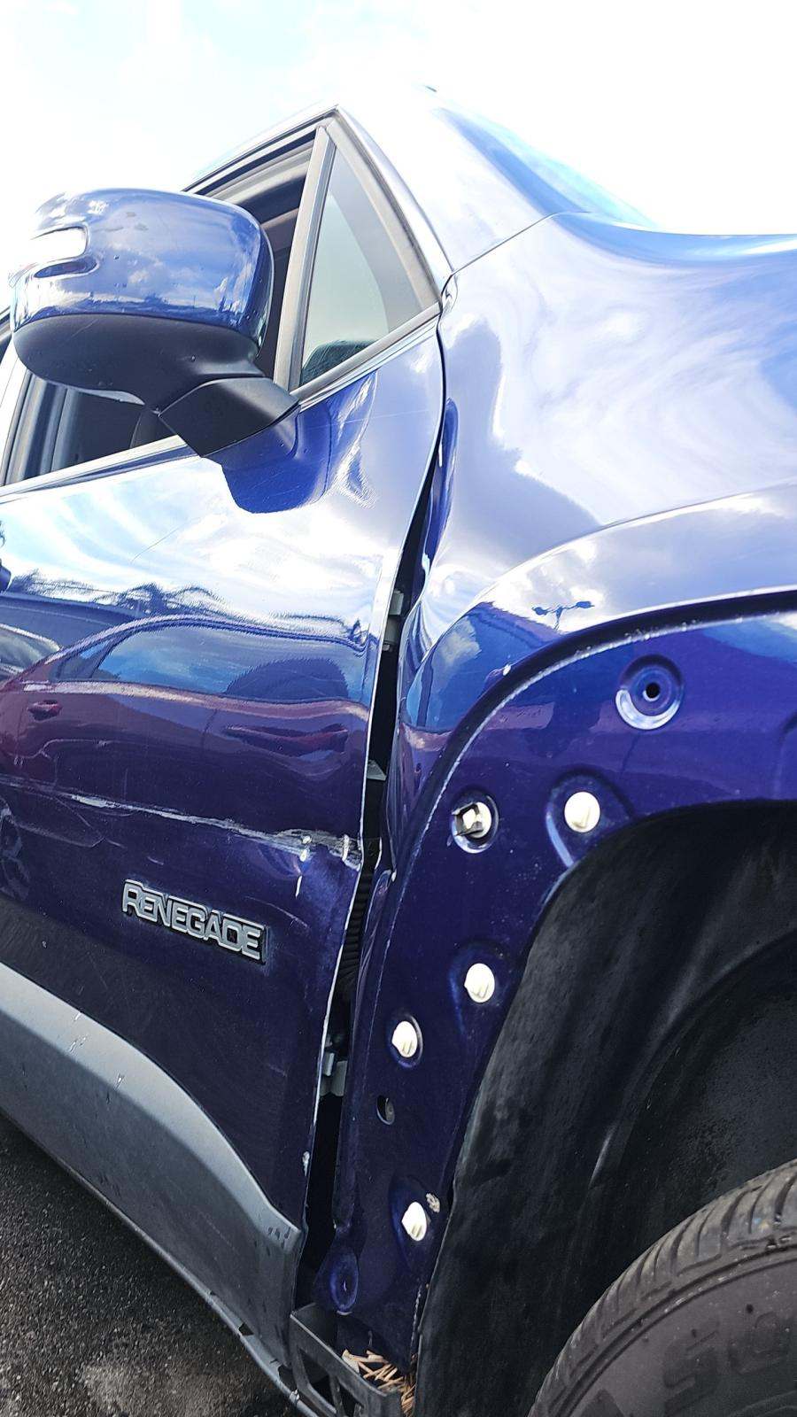 2019 Jeep Renegade Latitude Altitude Edition AWD