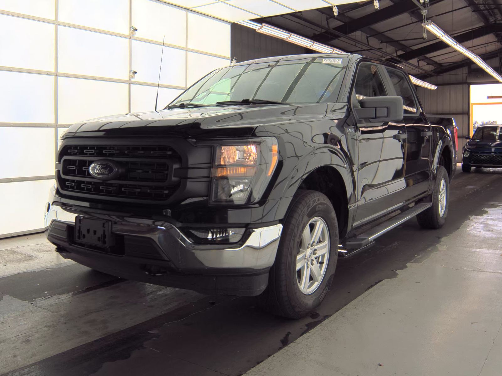 2023 Ford F-150 XL AWD
