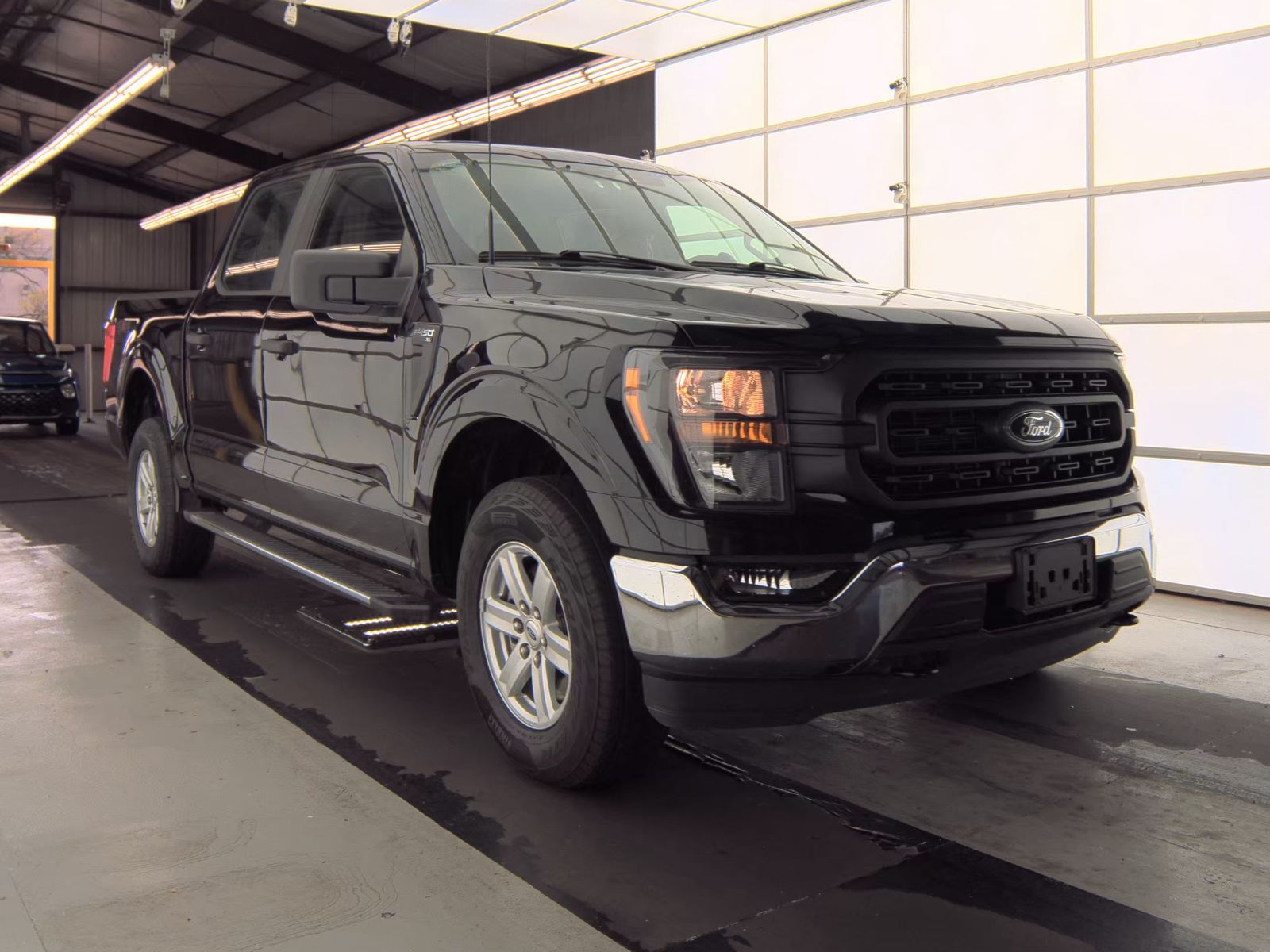 2023 Ford F-150 XL AWD