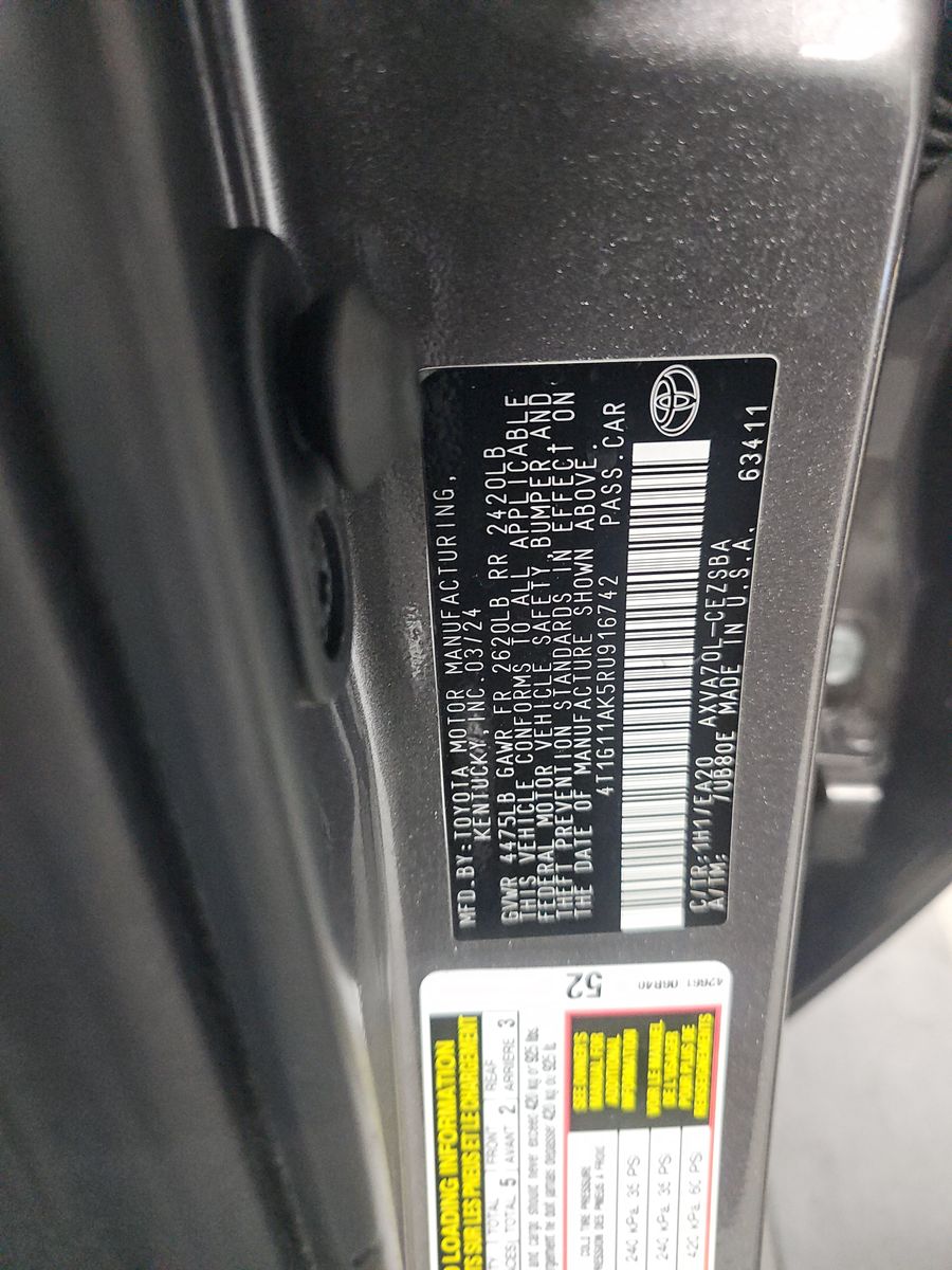 2024 Toyota Camry SE FWD