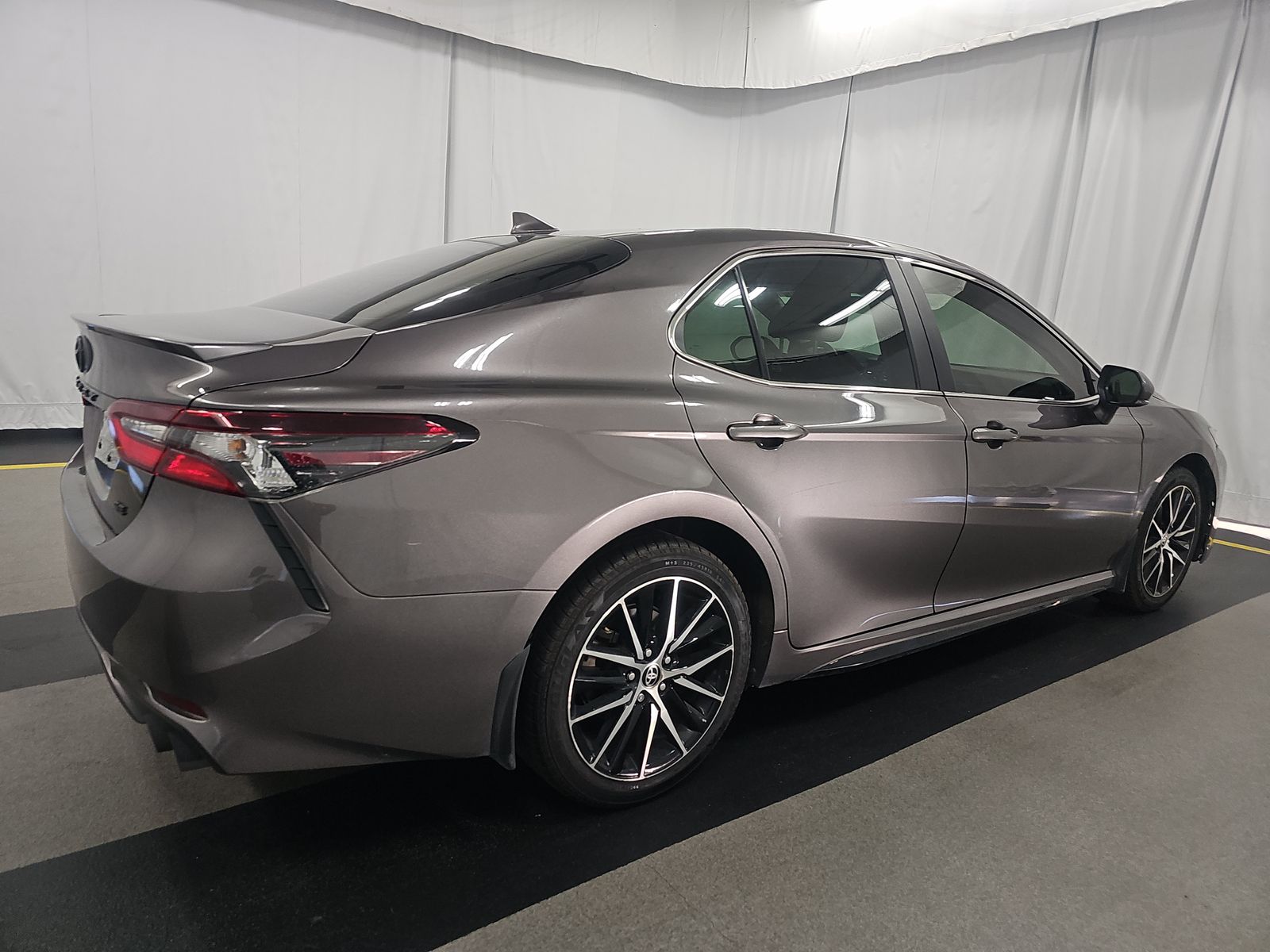 2024 Toyota Camry SE FWD