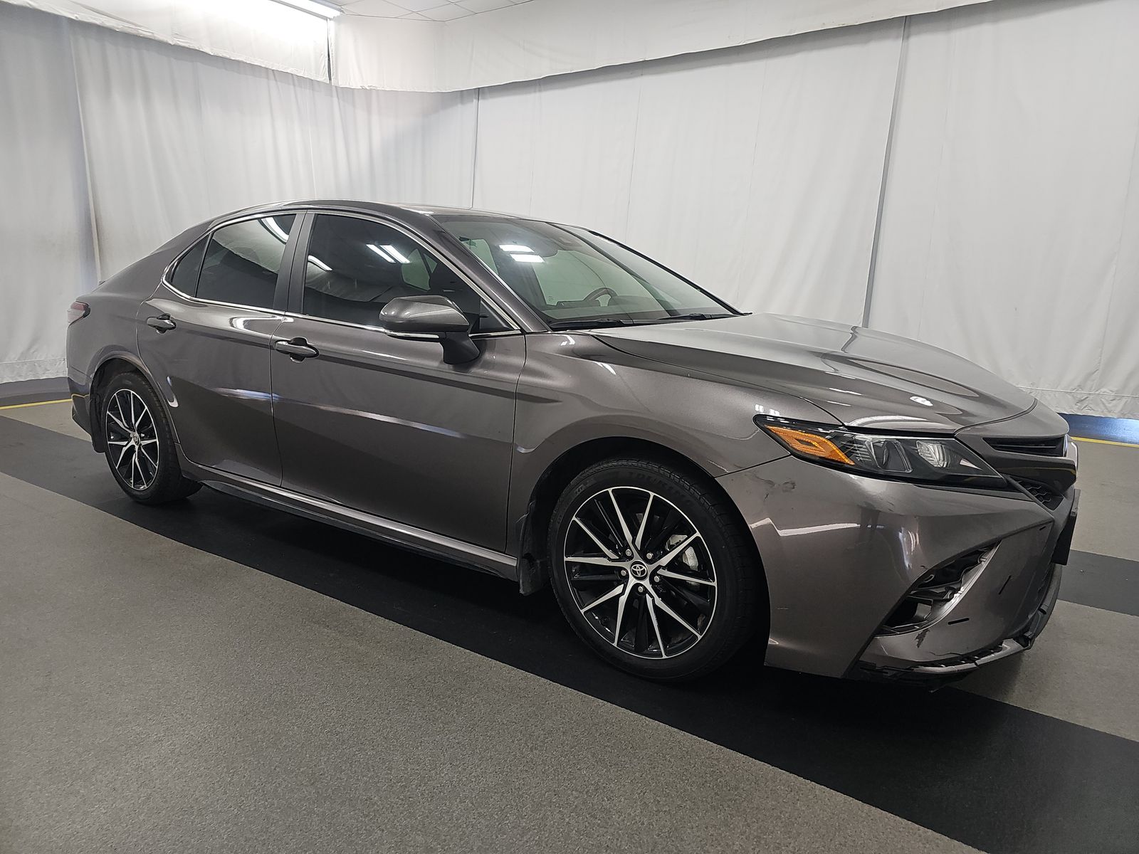 2024 Toyota Camry SE FWD