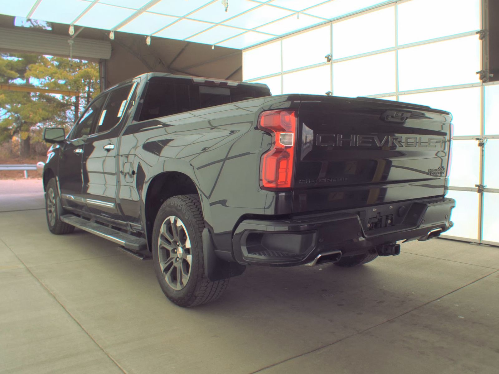2022 Chevrolet Silverado 1500 High Country AWD