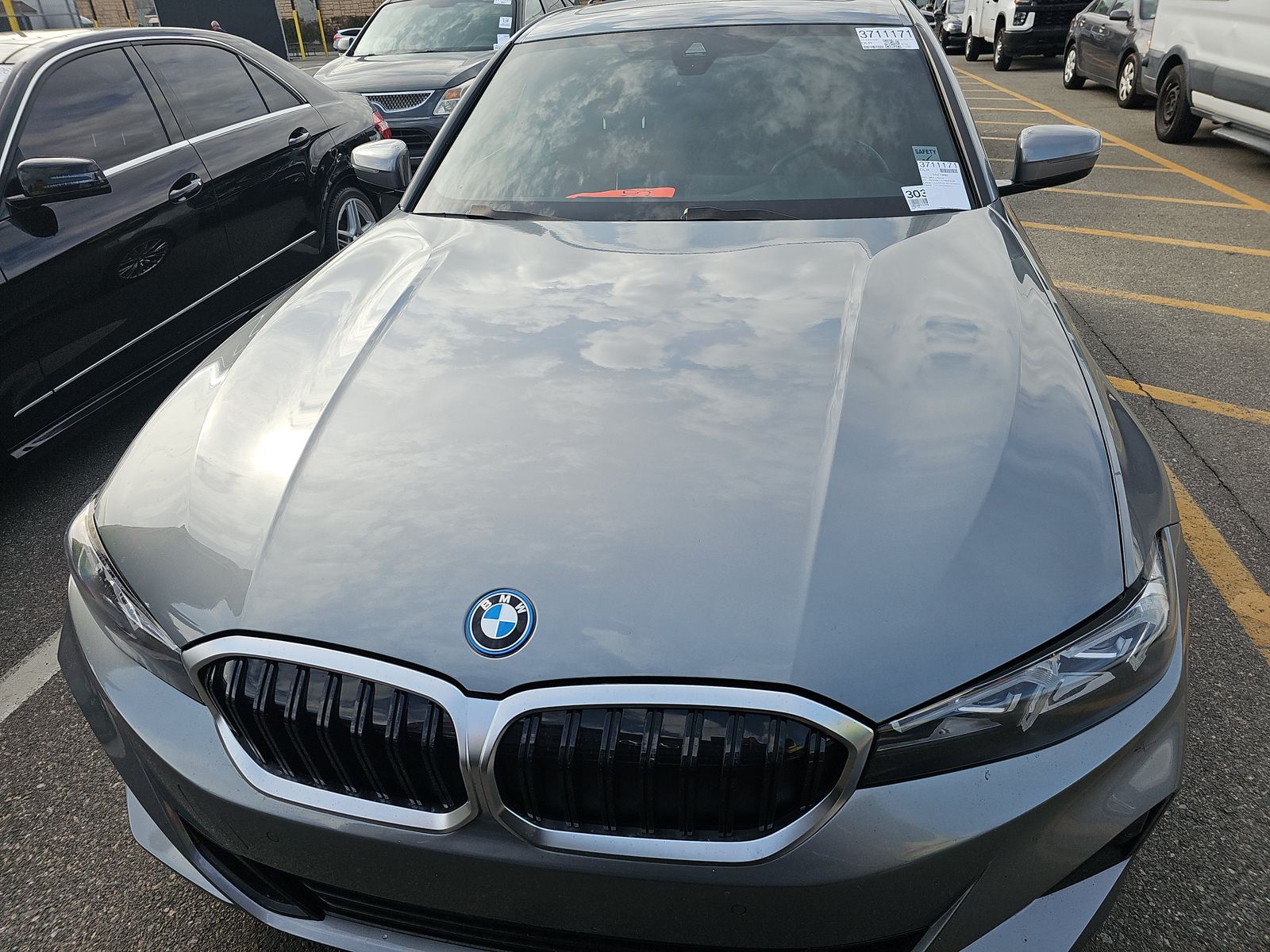 2023 BMW 3 Series 330e RWD