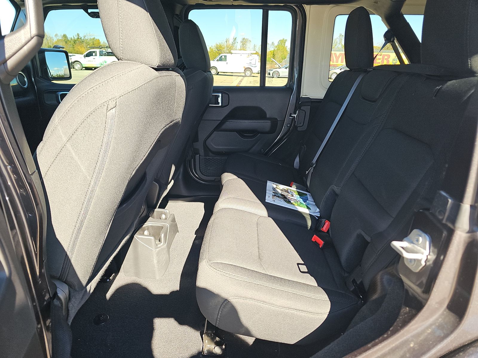 2022 Jeep Wrangler Unlimited Sahara AWD