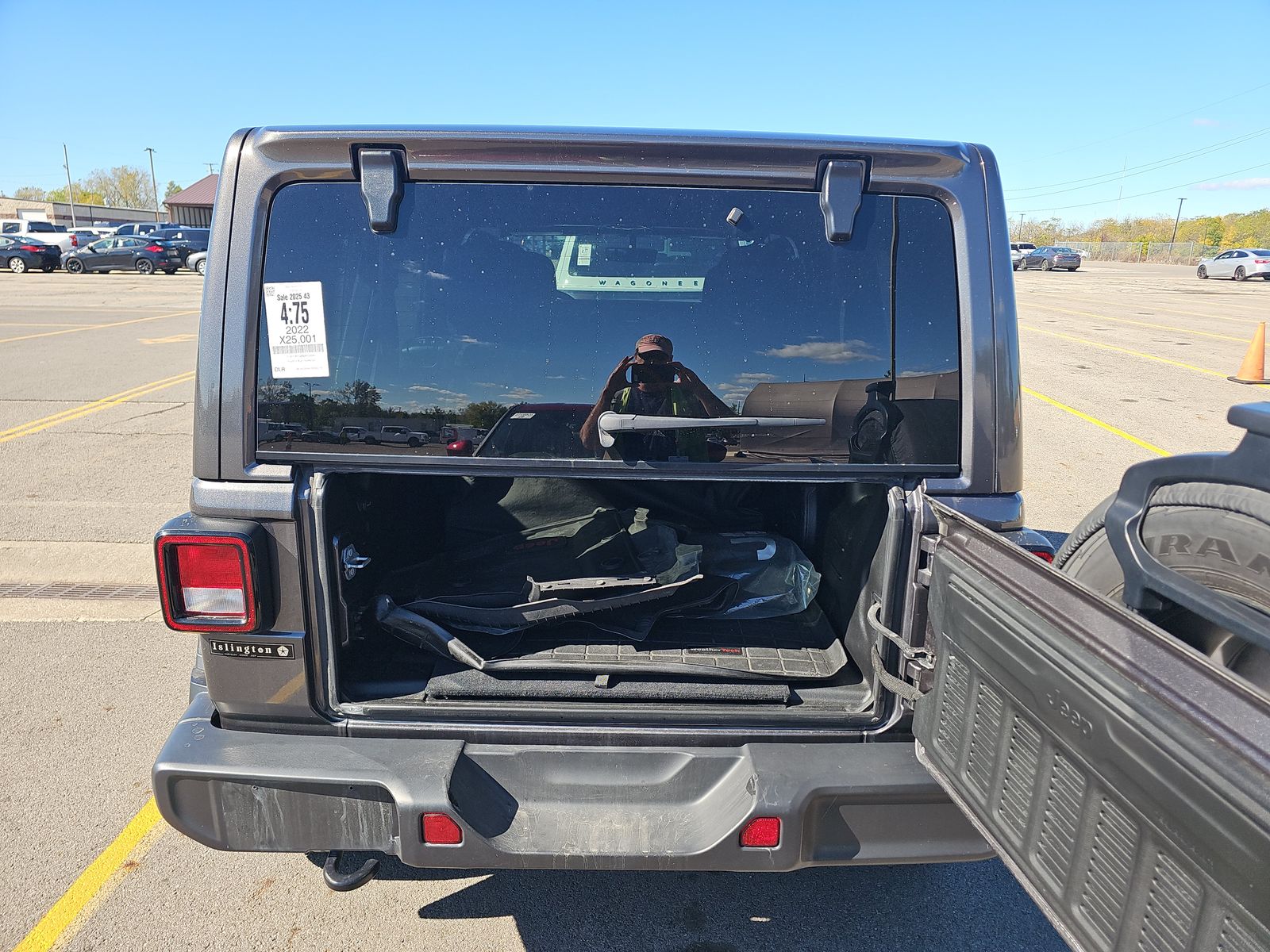 2022 Jeep Wrangler Unlimited Sahara AWD