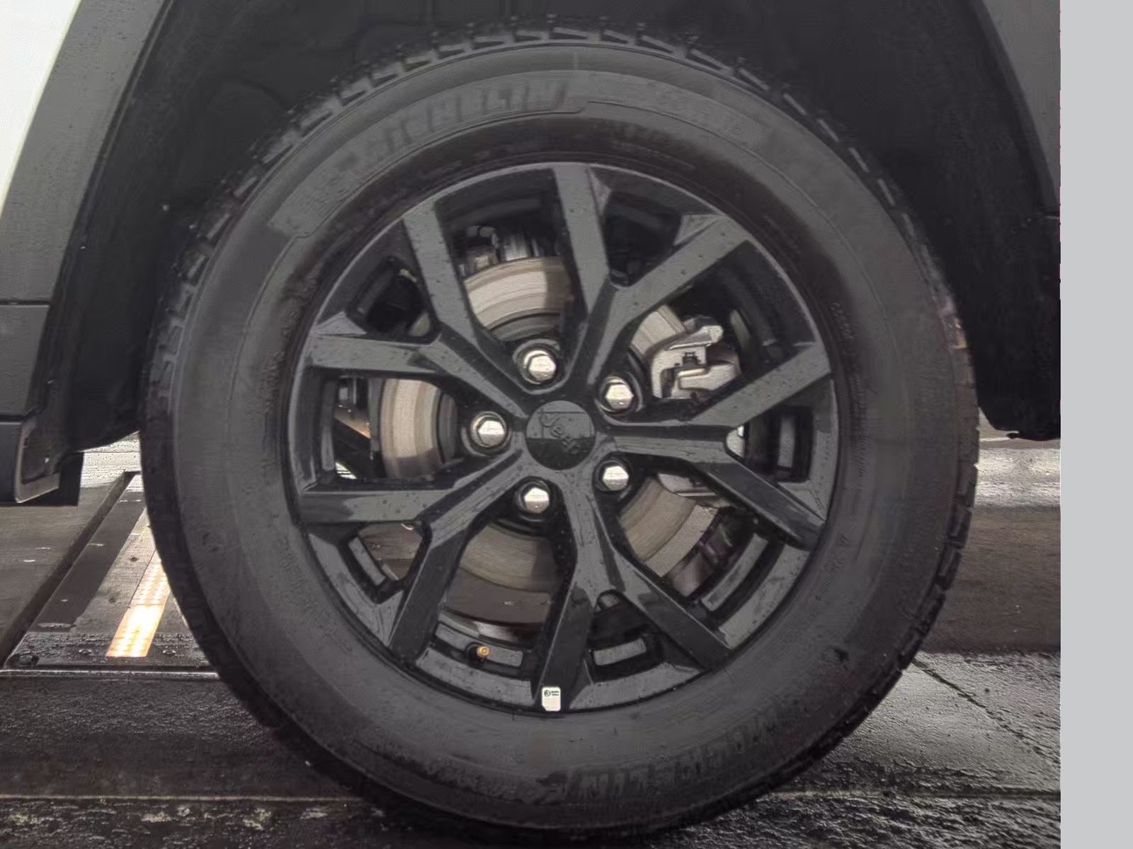 2024 Jeep Grand Cherokee Altitude AWD