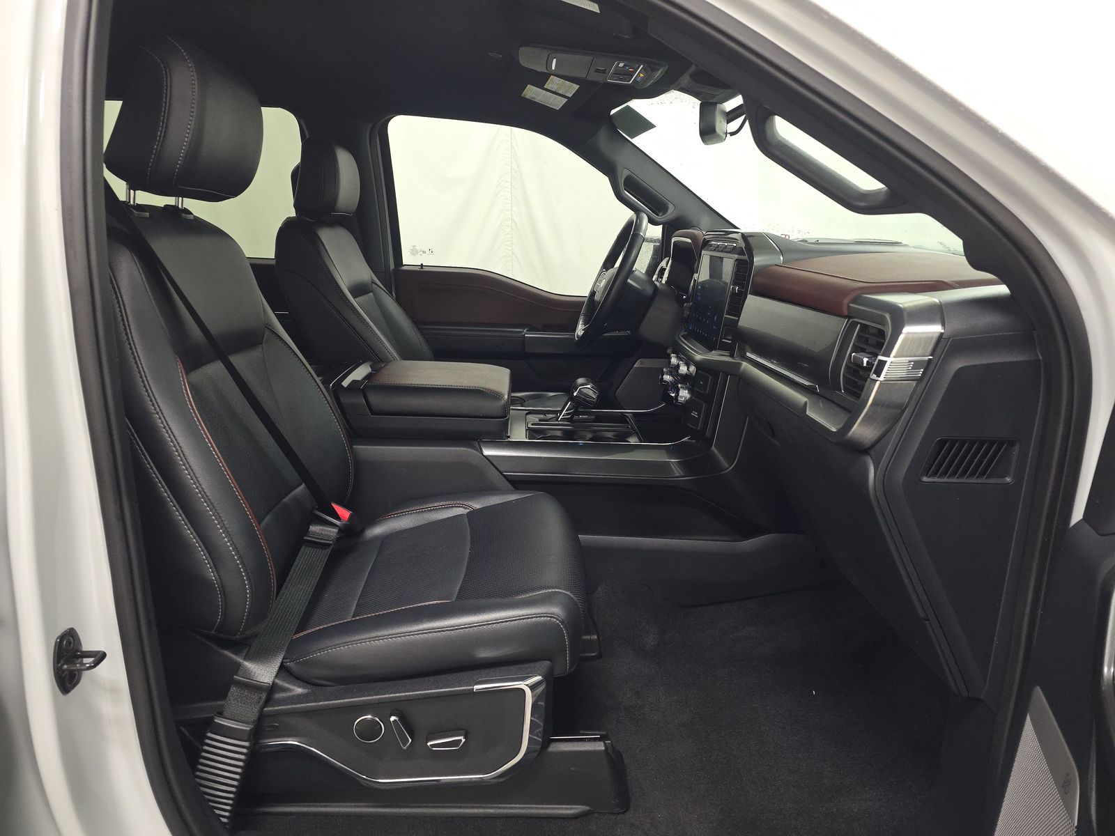 2023 Ford F-150 Lariat AWD