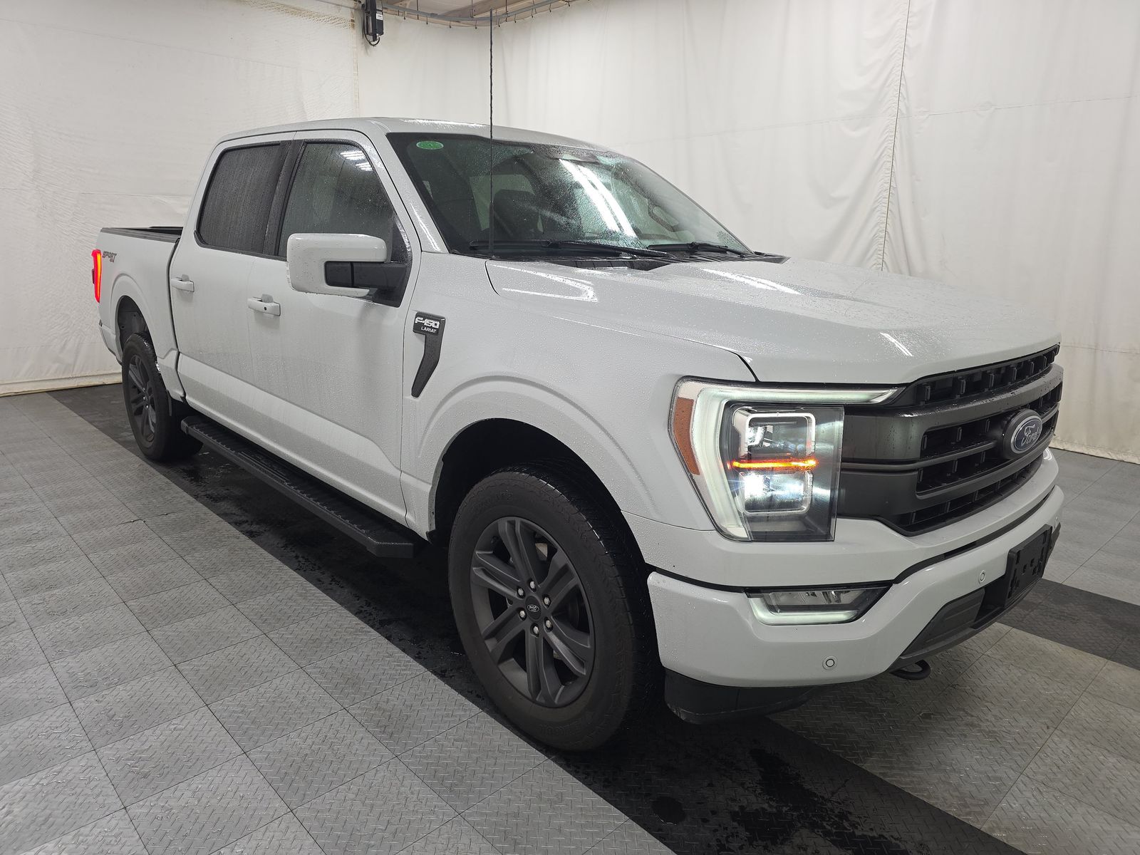 2023 Ford F-150 Lariat AWD