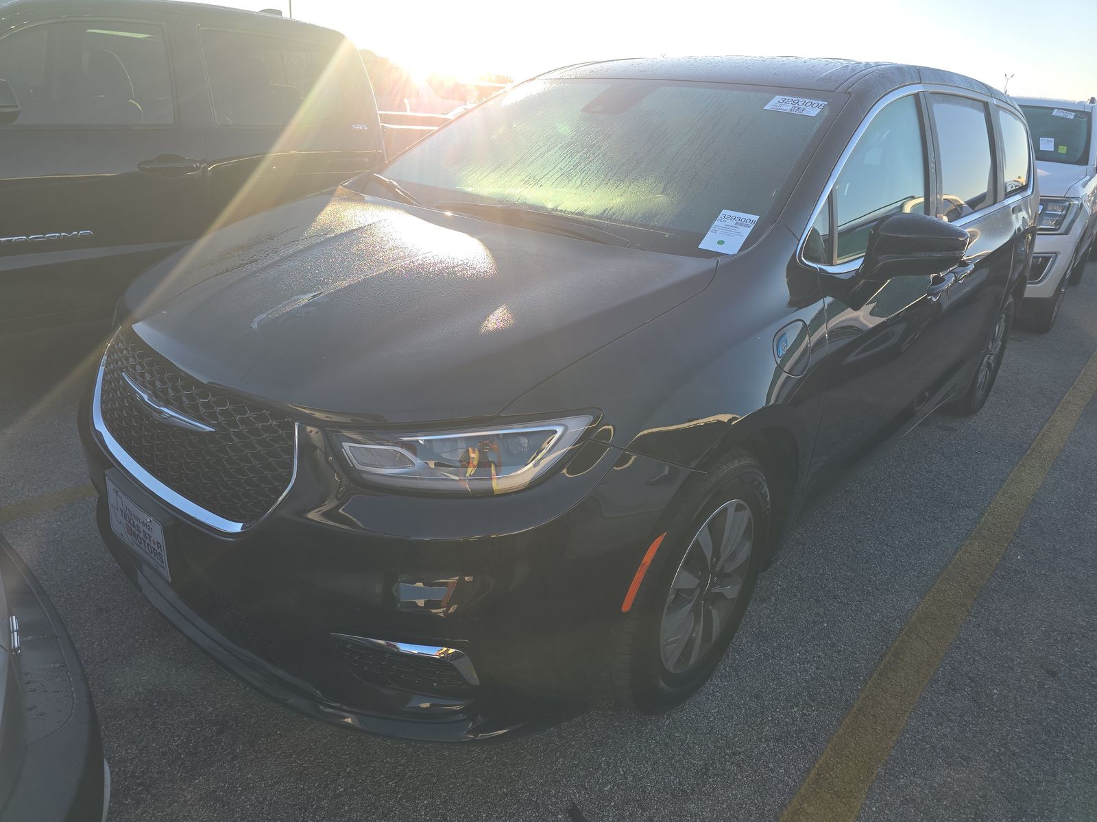 2024 Chrysler Pacifica Hybrid Select FWD