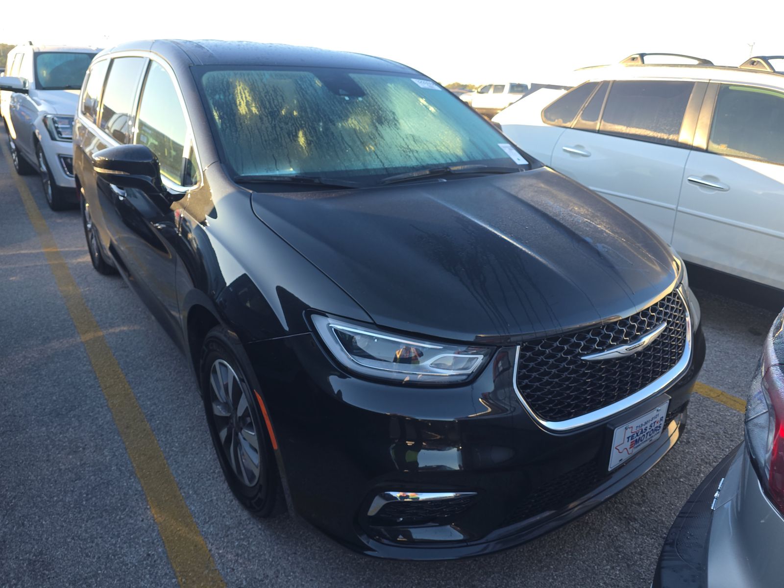 2024 Chrysler Pacifica Hybrid Select FWD