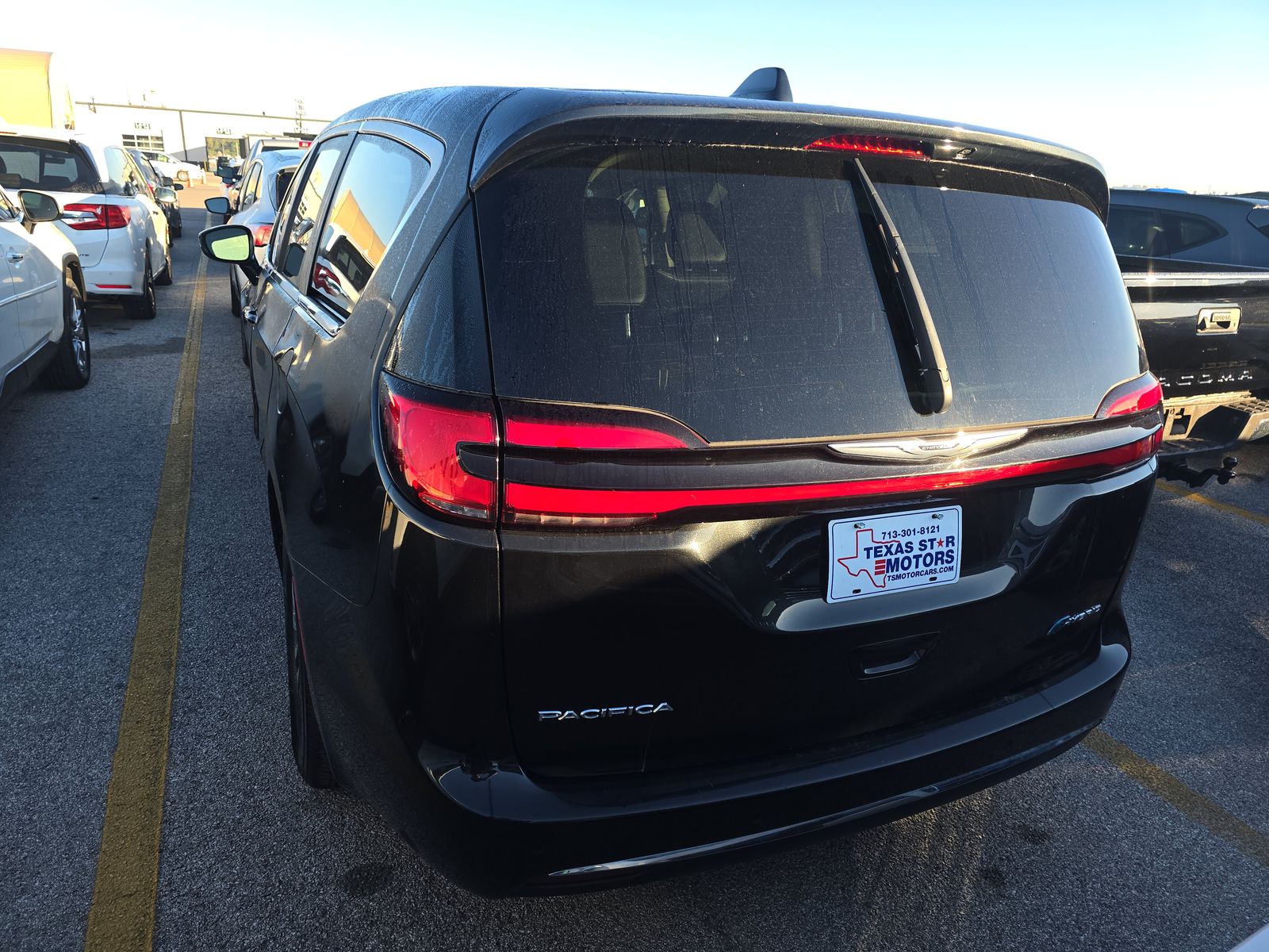 2024 Chrysler Pacifica Hybrid Select FWD
