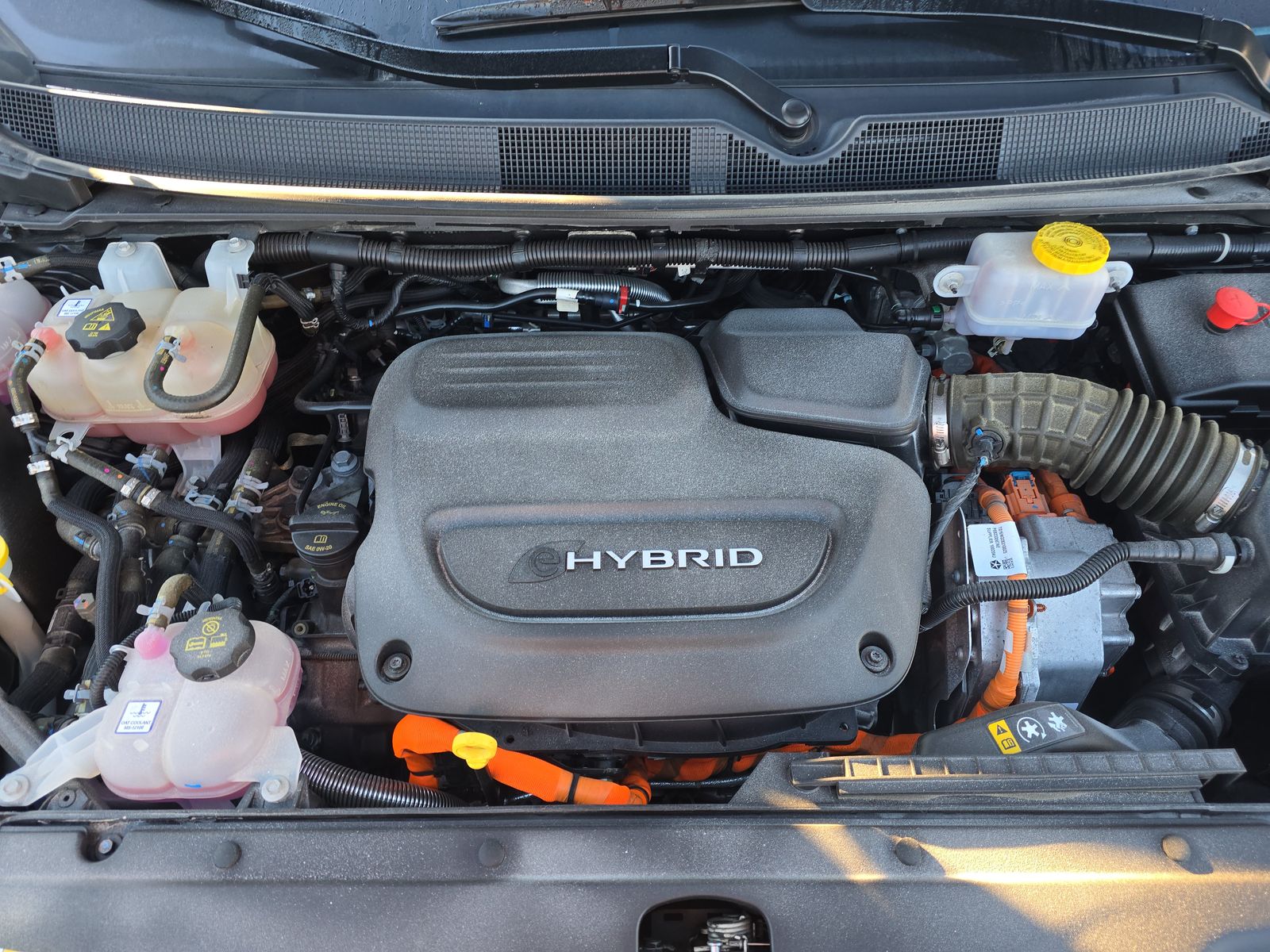 2024 Chrysler Pacifica Hybrid Select FWD